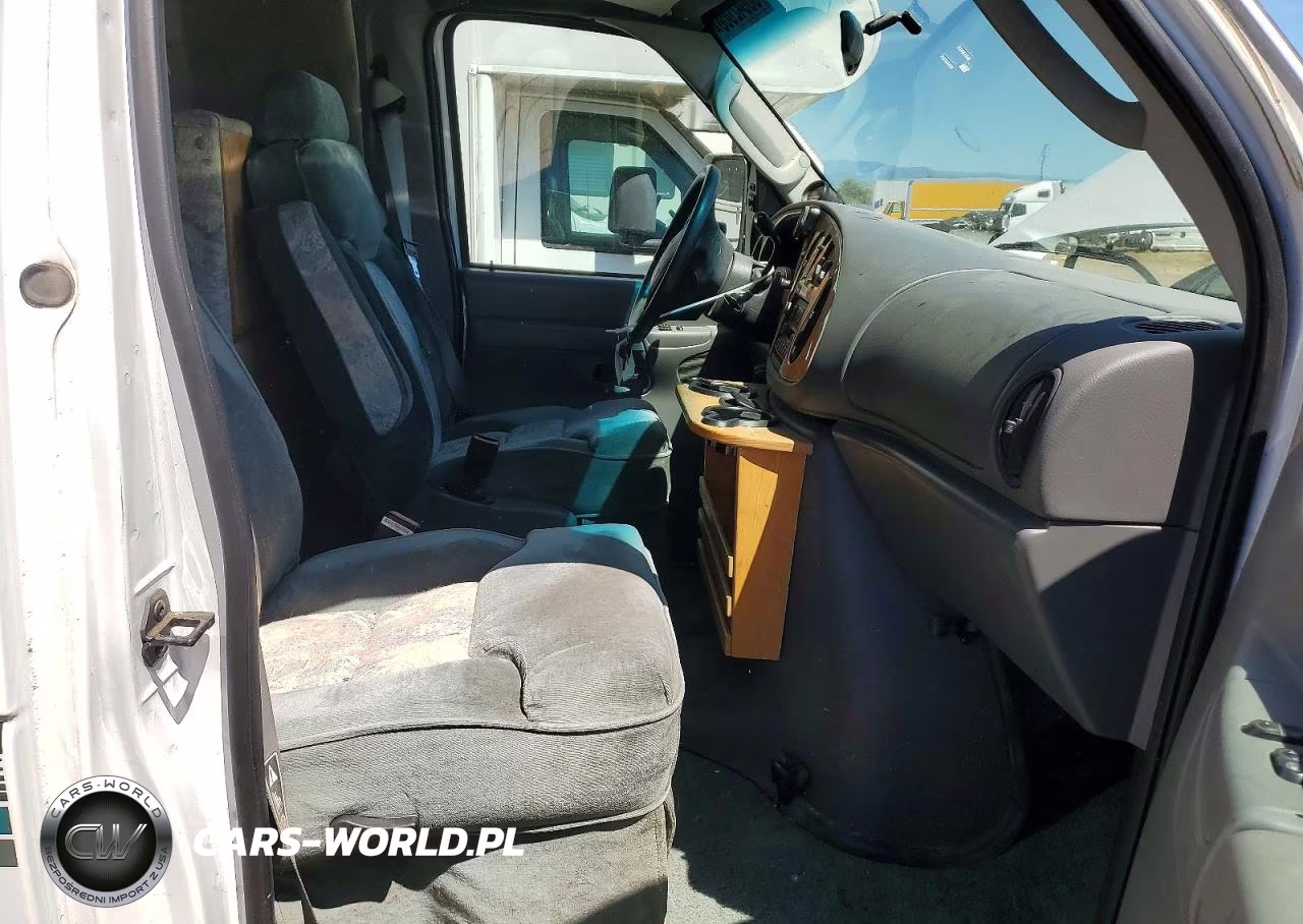 2003 Ford Econoline E350 Super Duty Cutaway Van VIN:1FDWE35S93HA26251 - 5