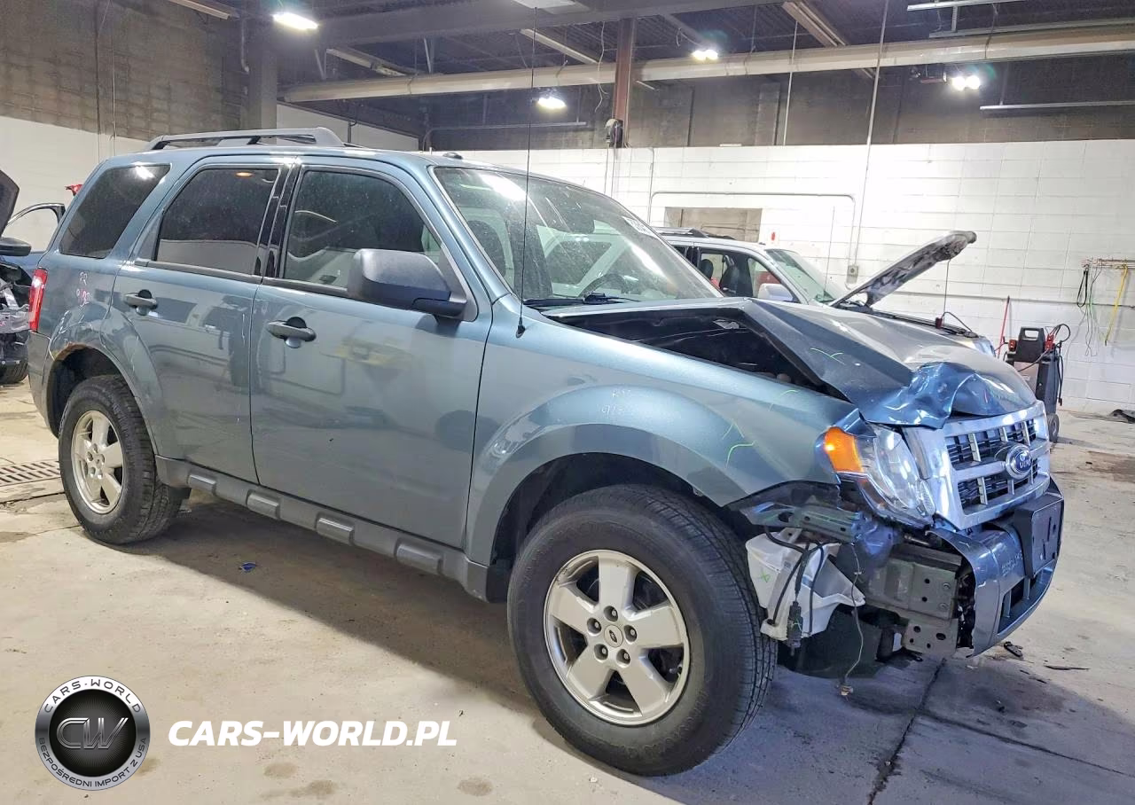 2012 Ford Escape Xlt VIN:1FMCU9D72CKA90723 - 4