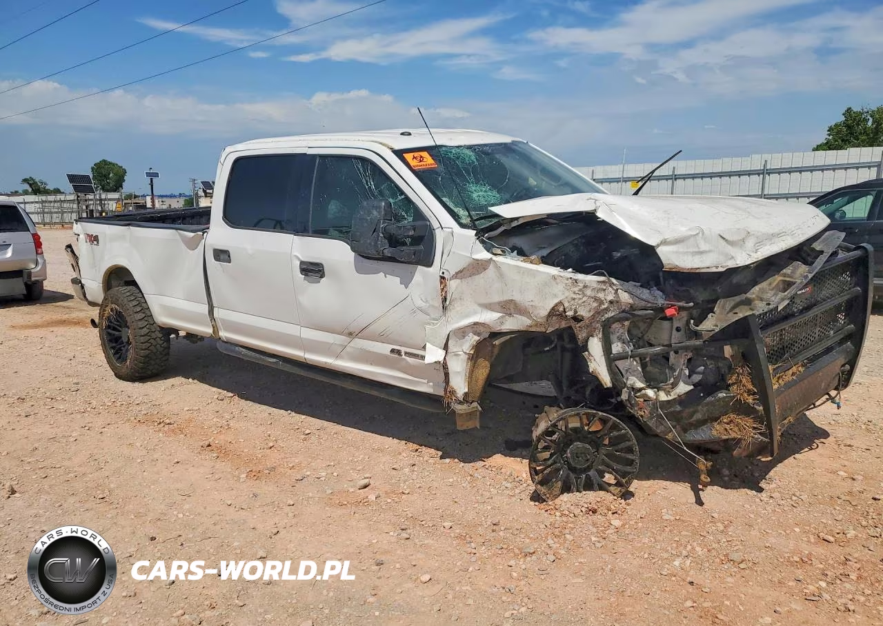 2018 Ford F-250 Xlt VIN:1FT7W2BT1JEC39173 - 4