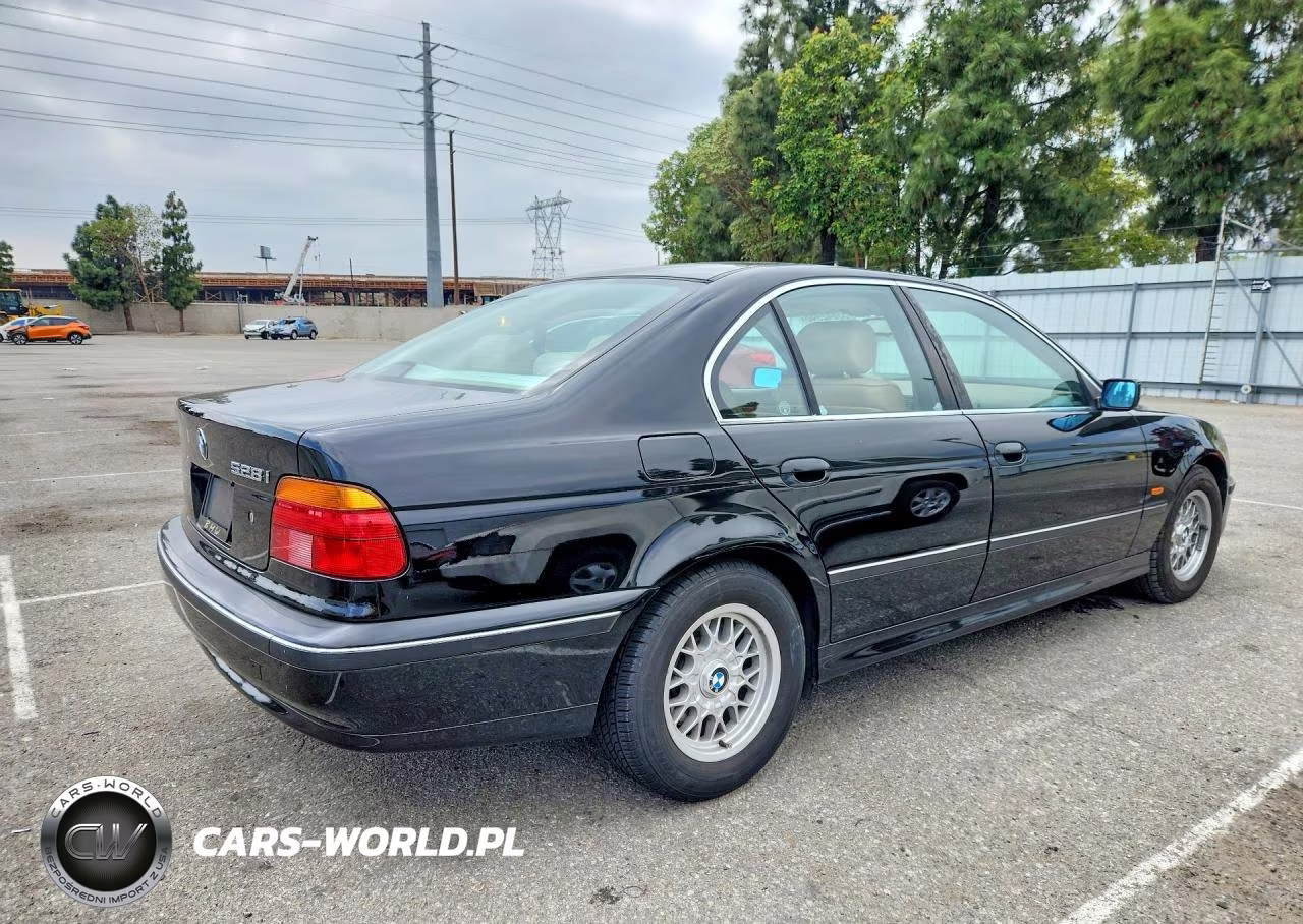 1997 BMW 528 I Automatic VIN:WBADD6323VBW21943 - 3