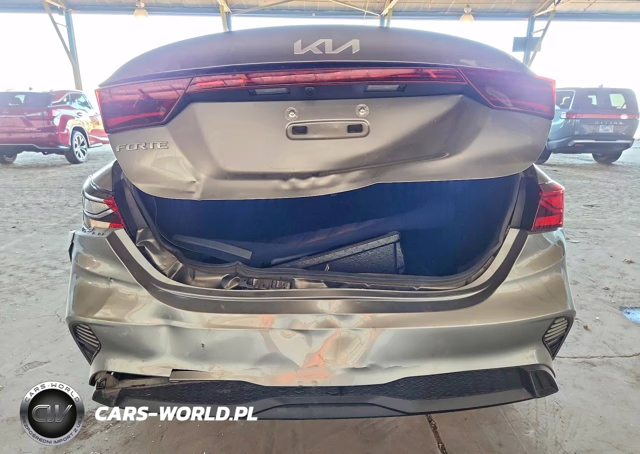 2023 Kia Forte Lxs VIN:3KPF24AD4PE594168 - 6