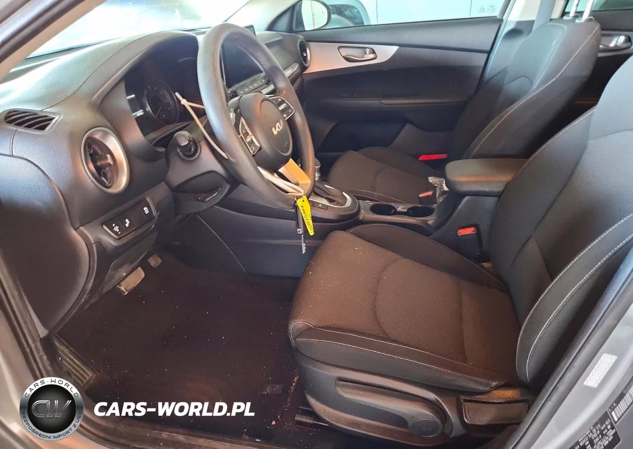 2023 Kia Forte Lxs VIN:3KPF24AD4PE594168 - 7