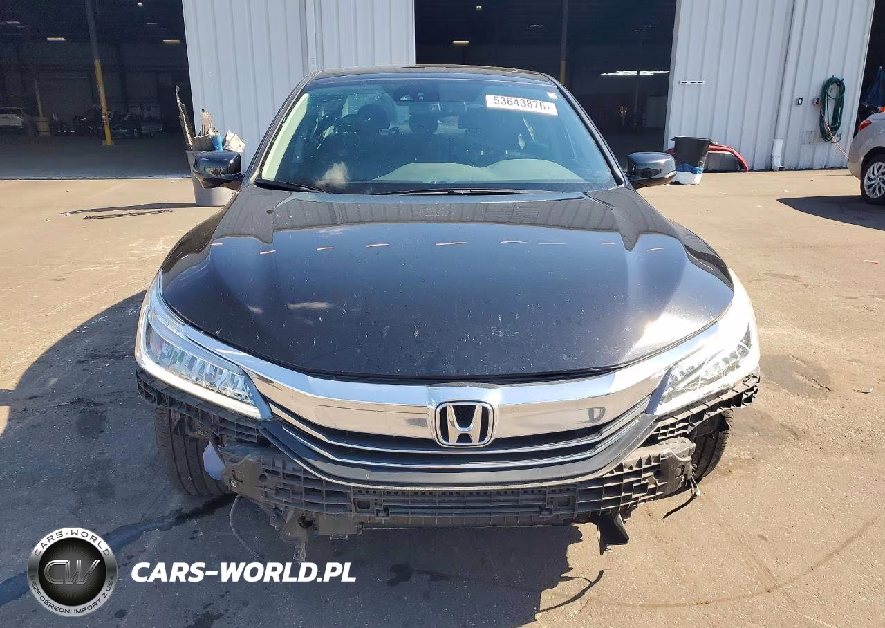 2016 Honda Accord Touring VIN:1HGCR3F94GA010546 - 5
