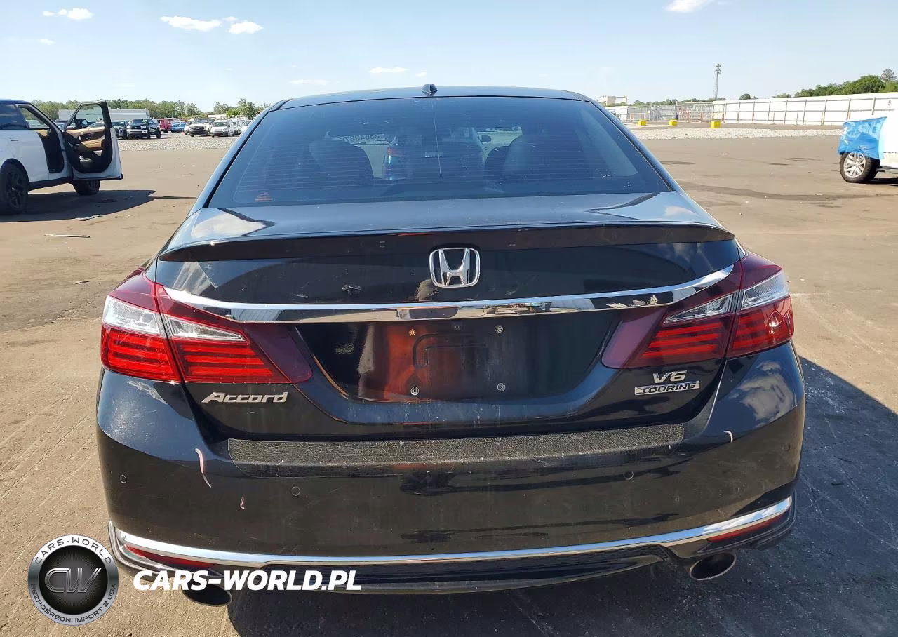2016 Honda Accord Touring VIN:1HGCR3F94GA010546 - 6