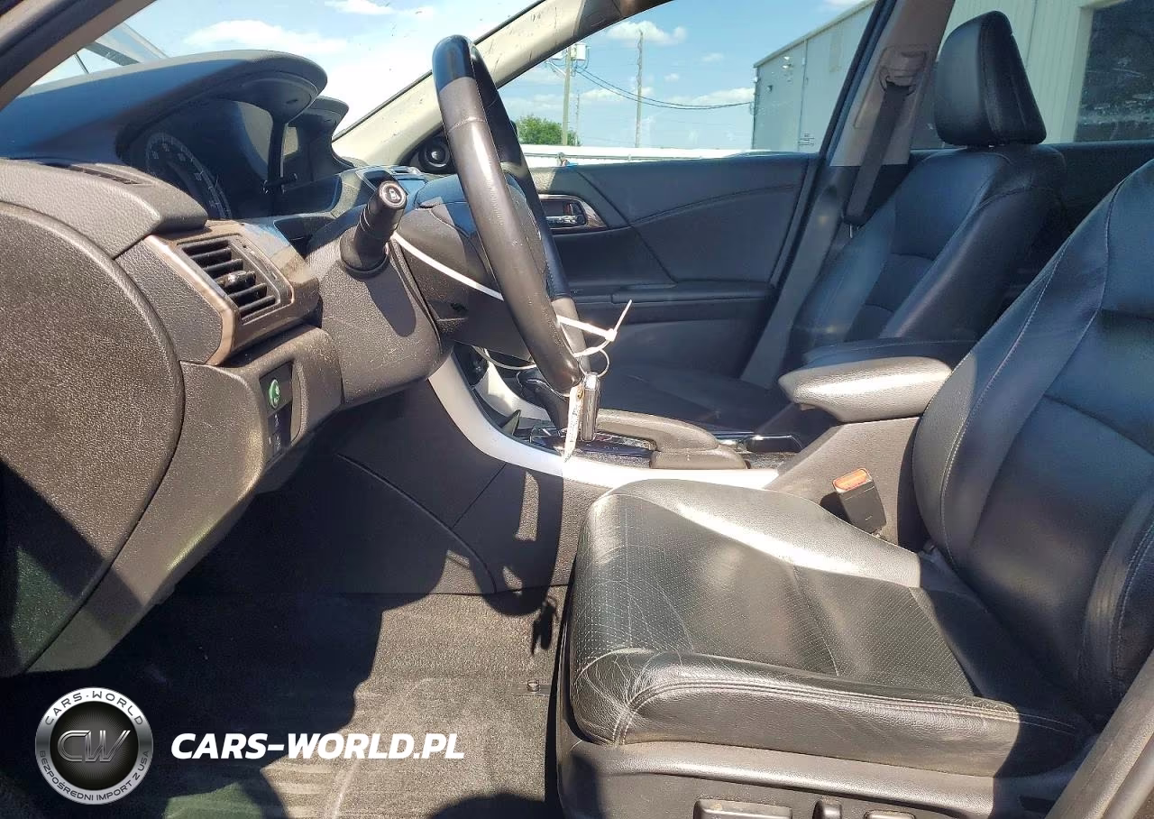 2016 Honda Accord Touring VIN:1HGCR3F94GA010546 - 7