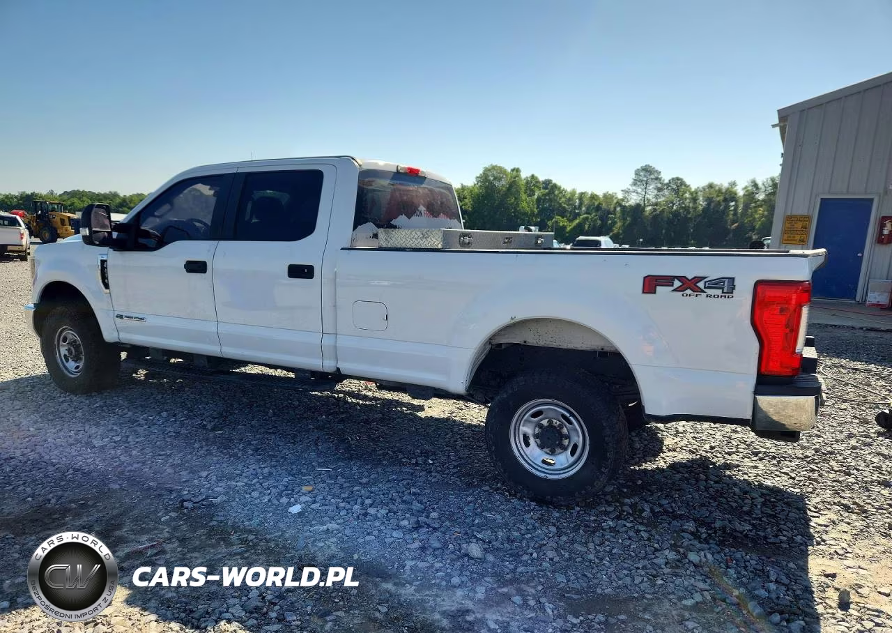 2018 Ford F250 Super Duty VIN:1FT7W2BT5JEB16217 - 2