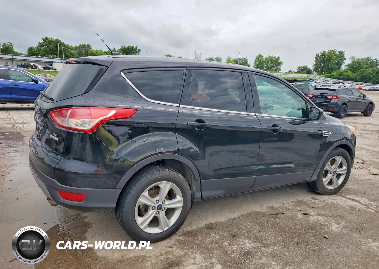 2016 Ford Escape Se VIN:1FMCU0G97GUA21335 - 3