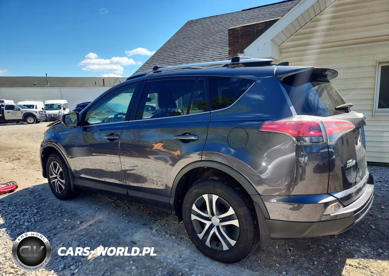 2017 Toyota Rav4 Le VIN:JTMBFREV5HJ706029 - 2