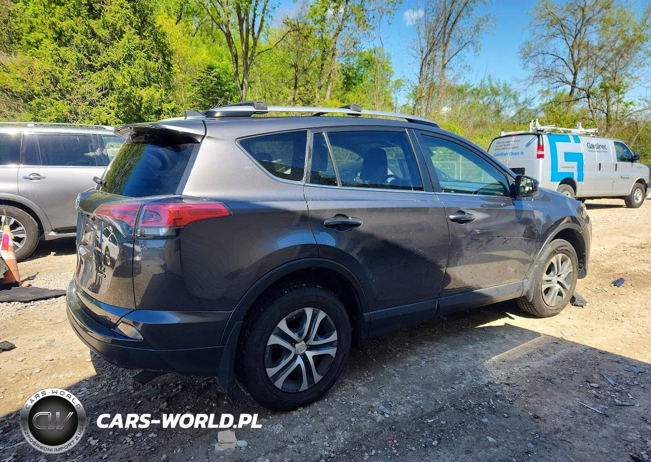 2017 Toyota Rav4 Le VIN:JTMBFREV5HJ706029 - 3