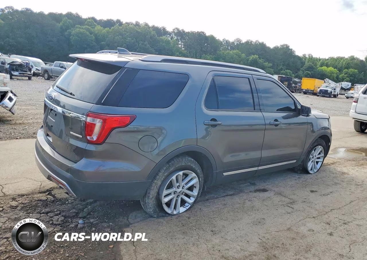 2016 Ford Explorer Xlt VIN:1FM5K7D86GGB39152 - 3