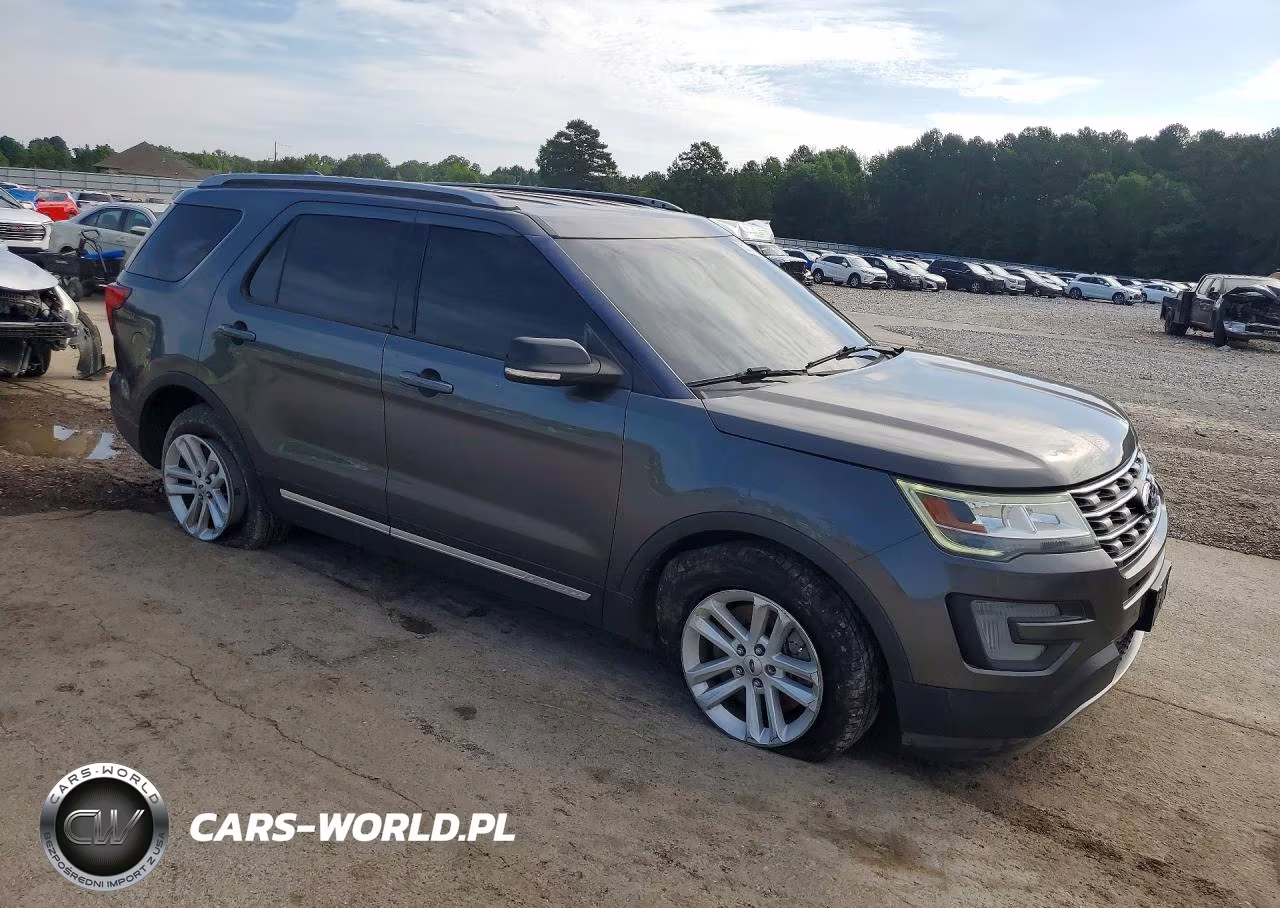 2016 Ford Explorer Xlt VIN:1FM5K7D86GGB39152 - 4