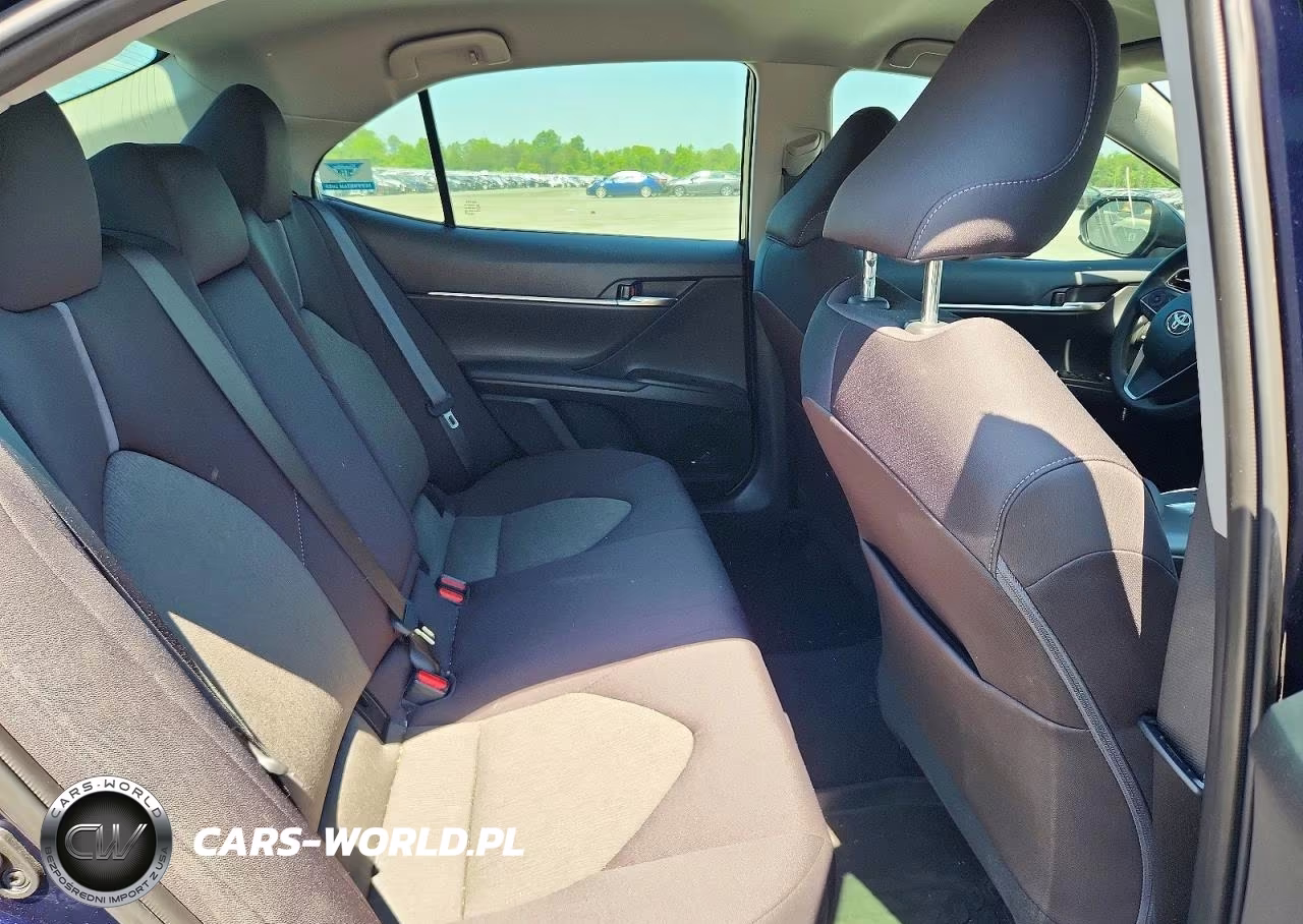 2022 Toyota Camry Le VIN:4T1C11AK1NU657644 - 10