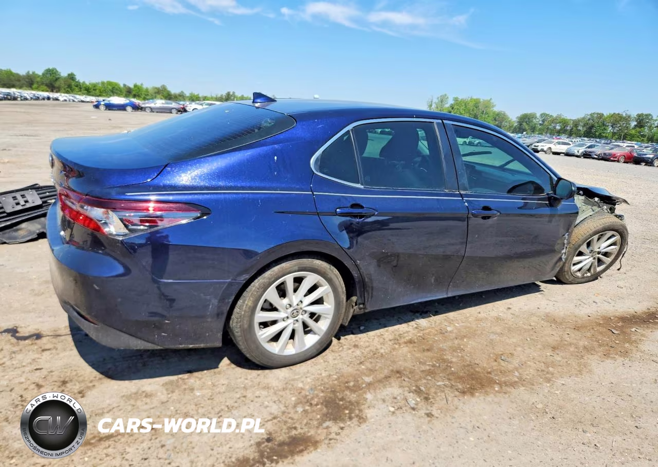 2022 Toyota Camry Le VIN:4T1C11AK1NU657644 - 3