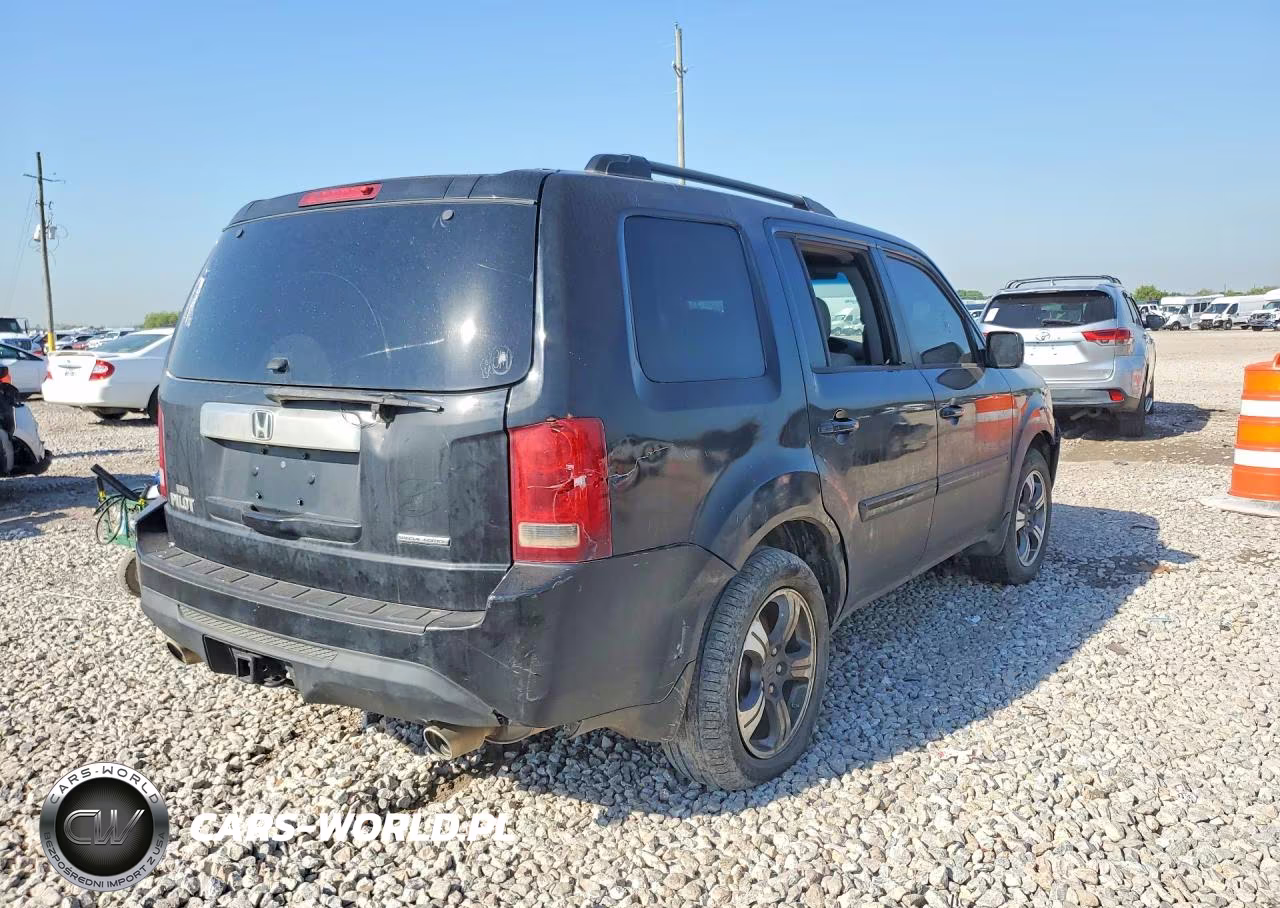 2015 Honda Pilot Se VIN:5FNYF3H31FB026747 - 3