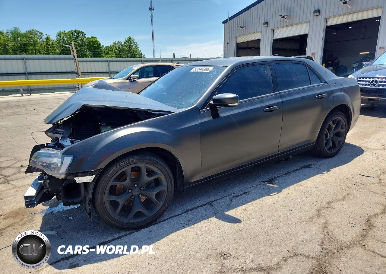 2021 Chrysler 300 S – zdjęcie 1 z 12