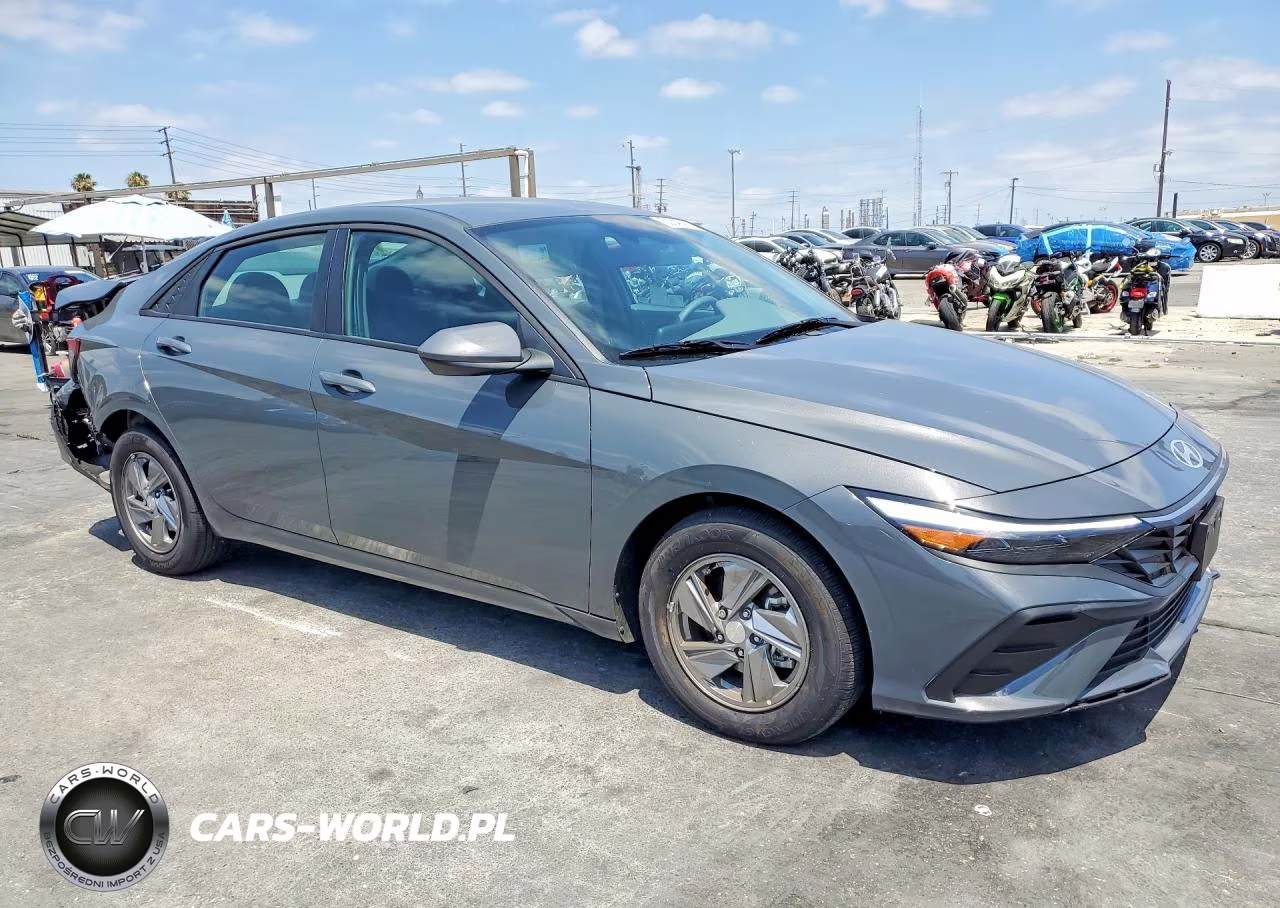 2025 Hyundai Elantra Se VIN:KMHLL4DG3SU020219 - 4