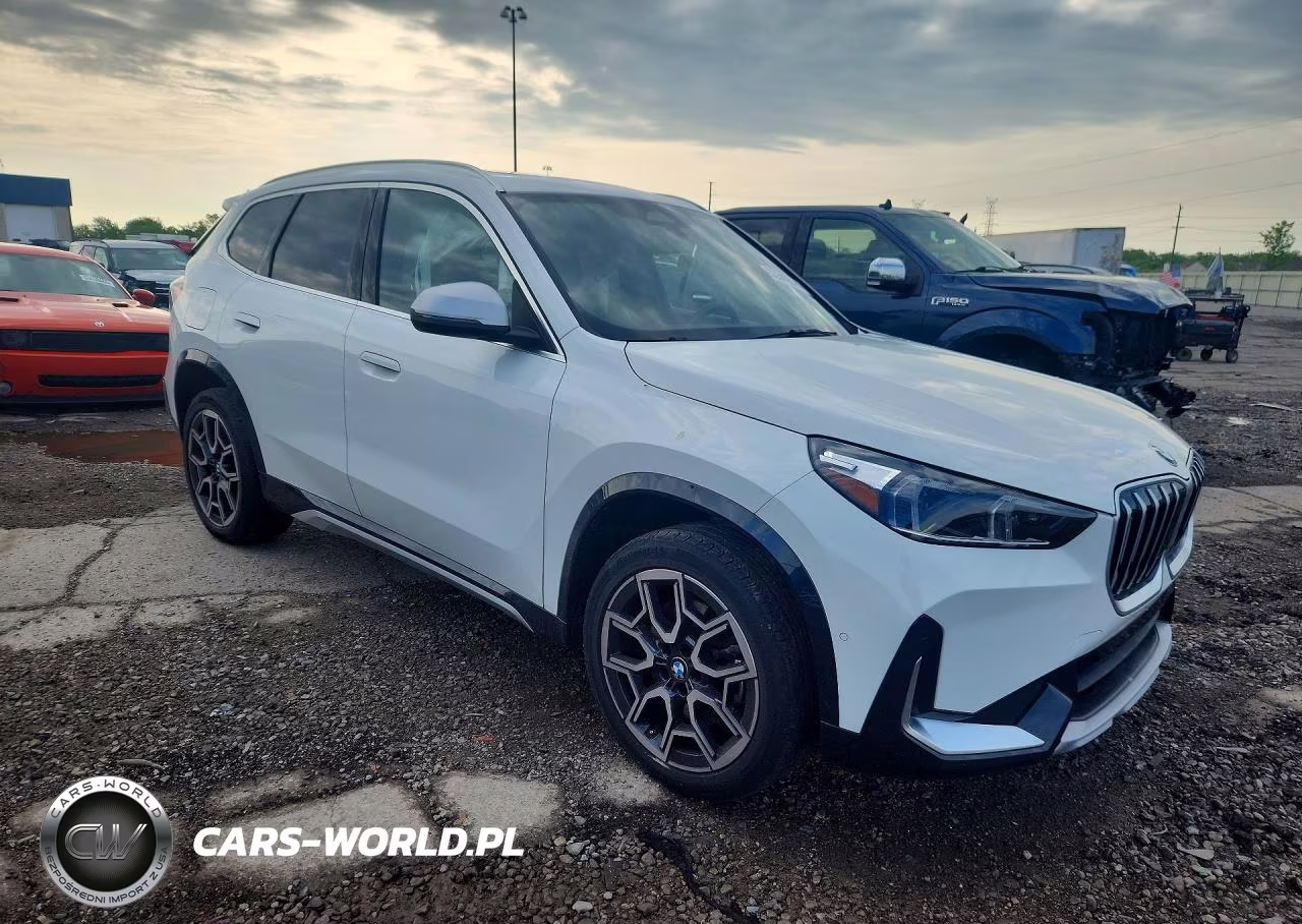 2024 BMW X1 xDrive28I VIN:WBX73EF05R5Y51742 - 4