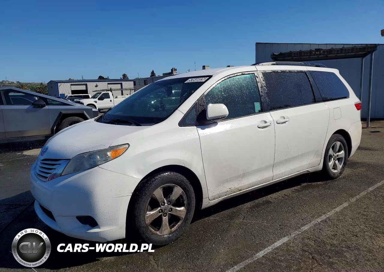 2016 Toyota Sienna Le – zdjęcie 1 z 12