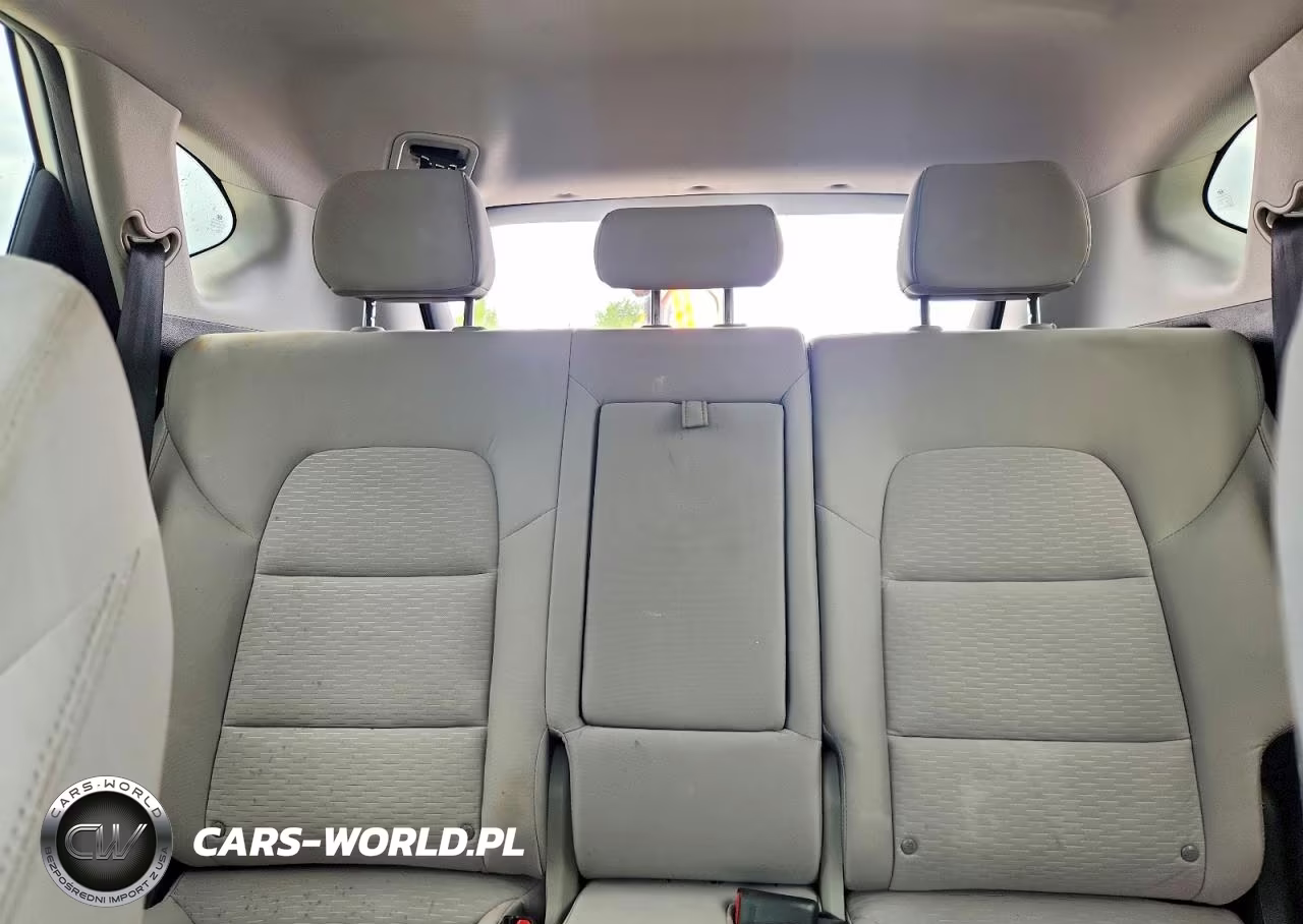 2019 Hyundai Tucson Se VIN:KM8J2CA46KU879481 - 10