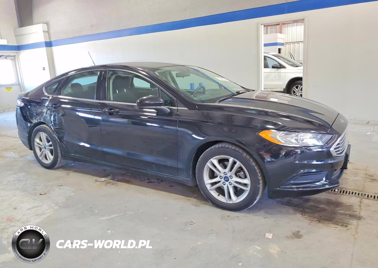 2018 Ford Fusion Se VIN:3FA6P0H70JR179056 - 4