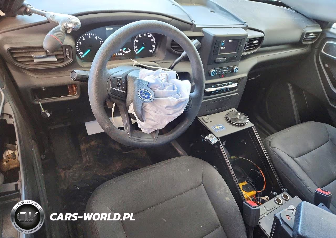 2023 Ford Explorer Police Interceptor VIN:1FM5K8AB1PGA84521 - 8