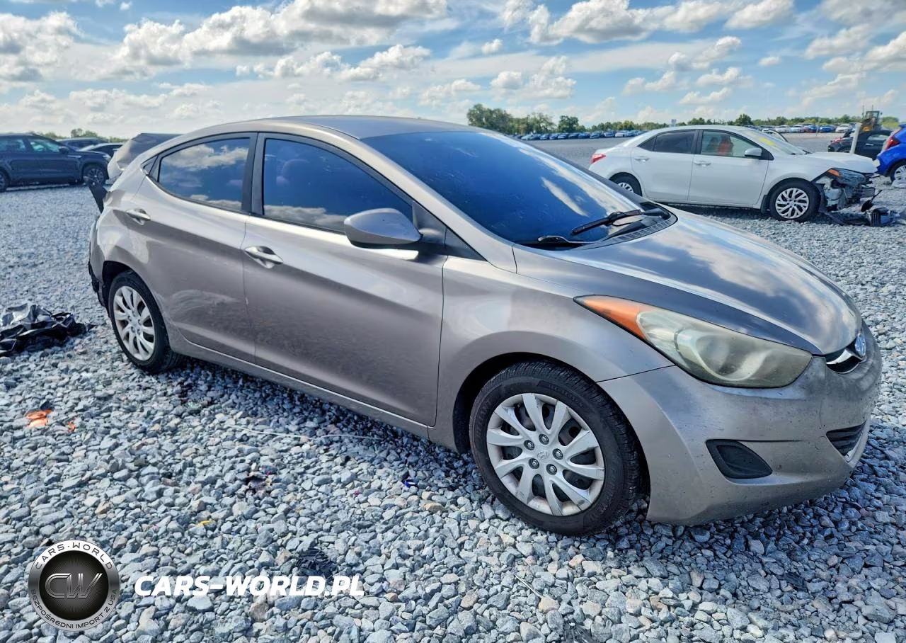 2012 Hyundai Elantra Gls VIN:5NPDH4AE9CH140633 - 4