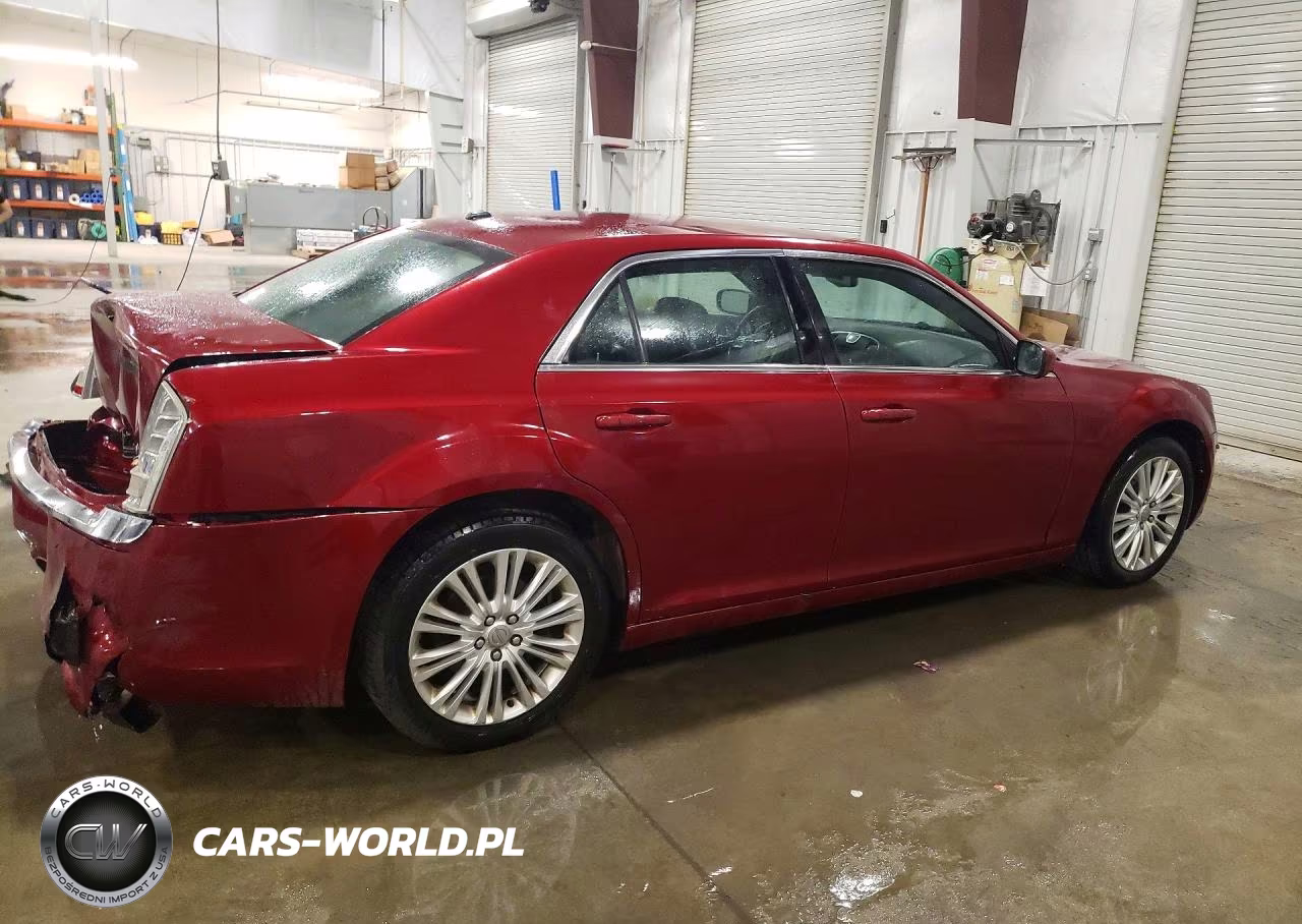 2014 Chrysler 300 VIN:2C3CCARG7EH352901 - 3
