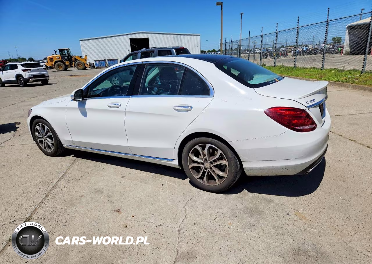 2015 Mercedes-Benz C 300 VIN:55SWF4JB1FU064167 - 2