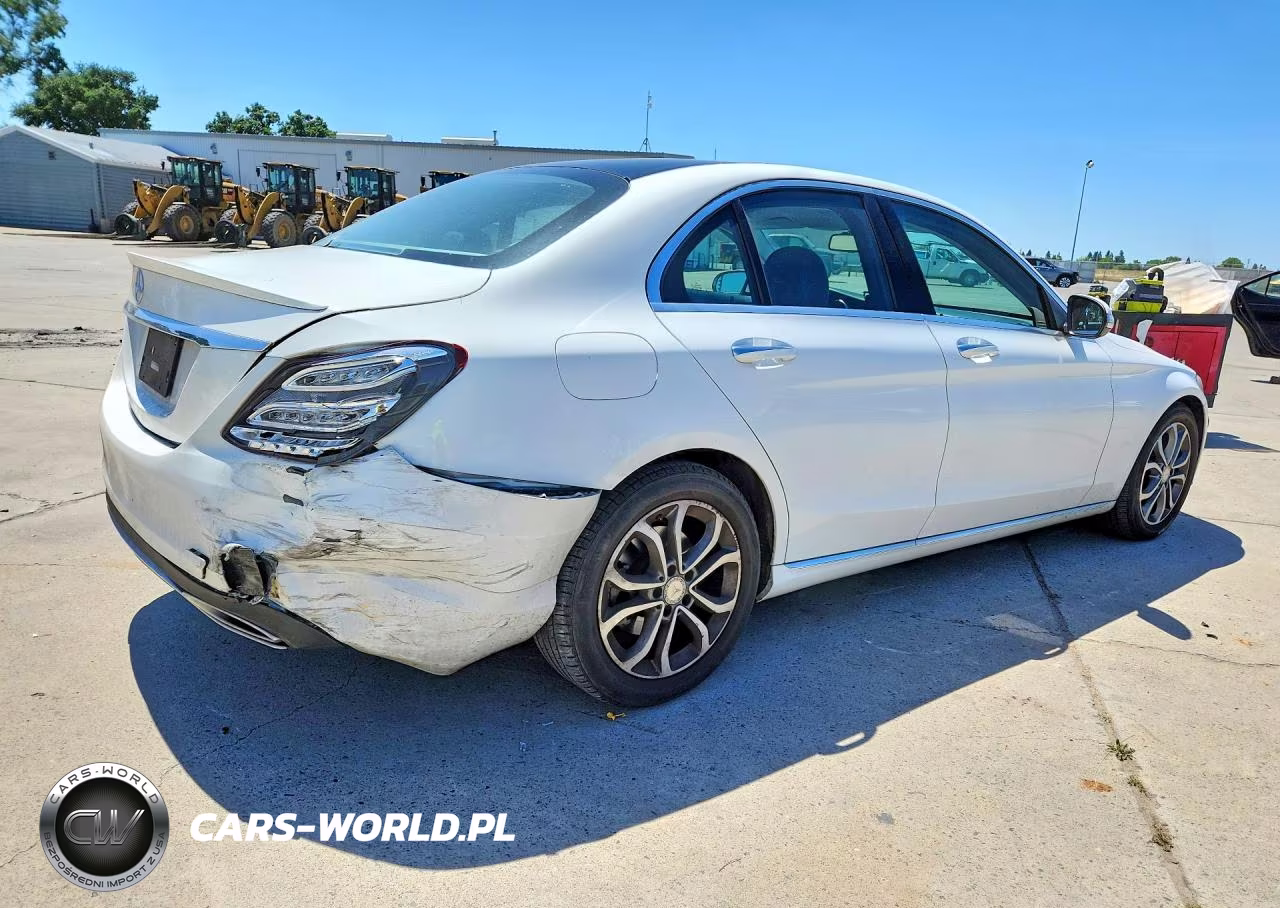 2015 Mercedes-Benz C 300 VIN:55SWF4JB1FU064167 - 3