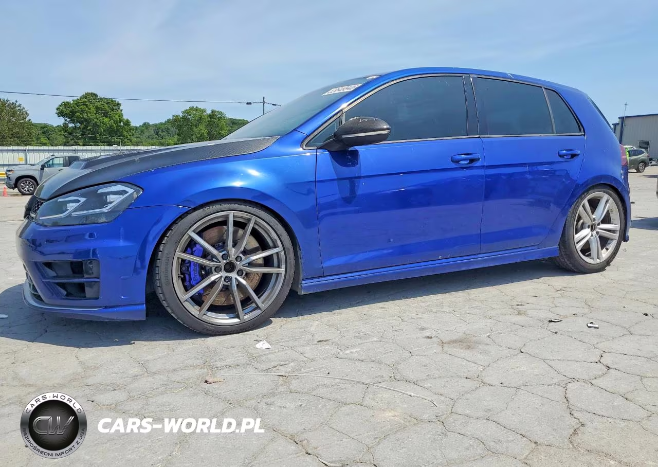 2017 Volkswagen Golf R