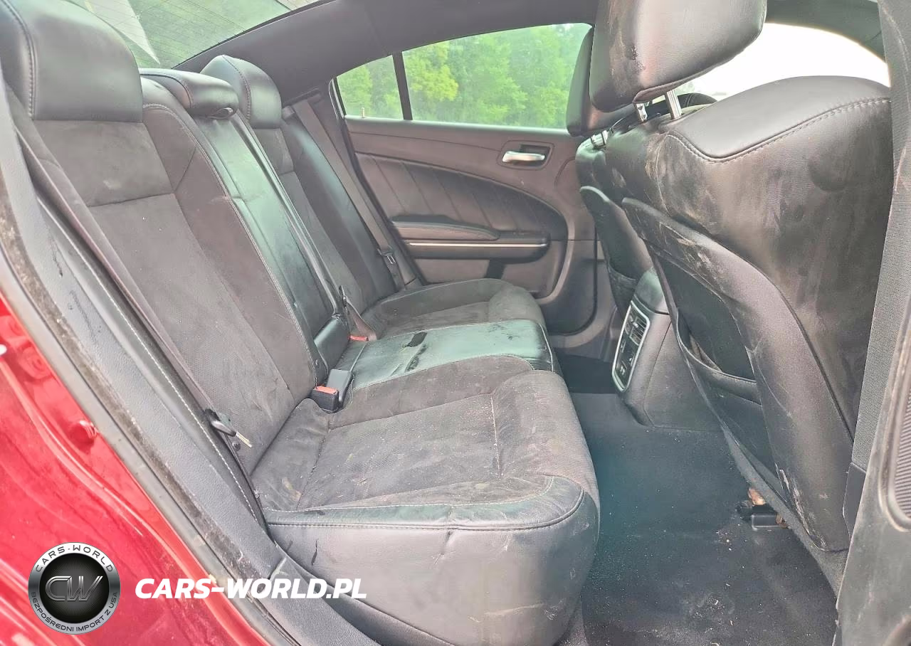 2019 Dodge Charger Scat Pack VIN:2C3CDXGJ3KH595437 - 10