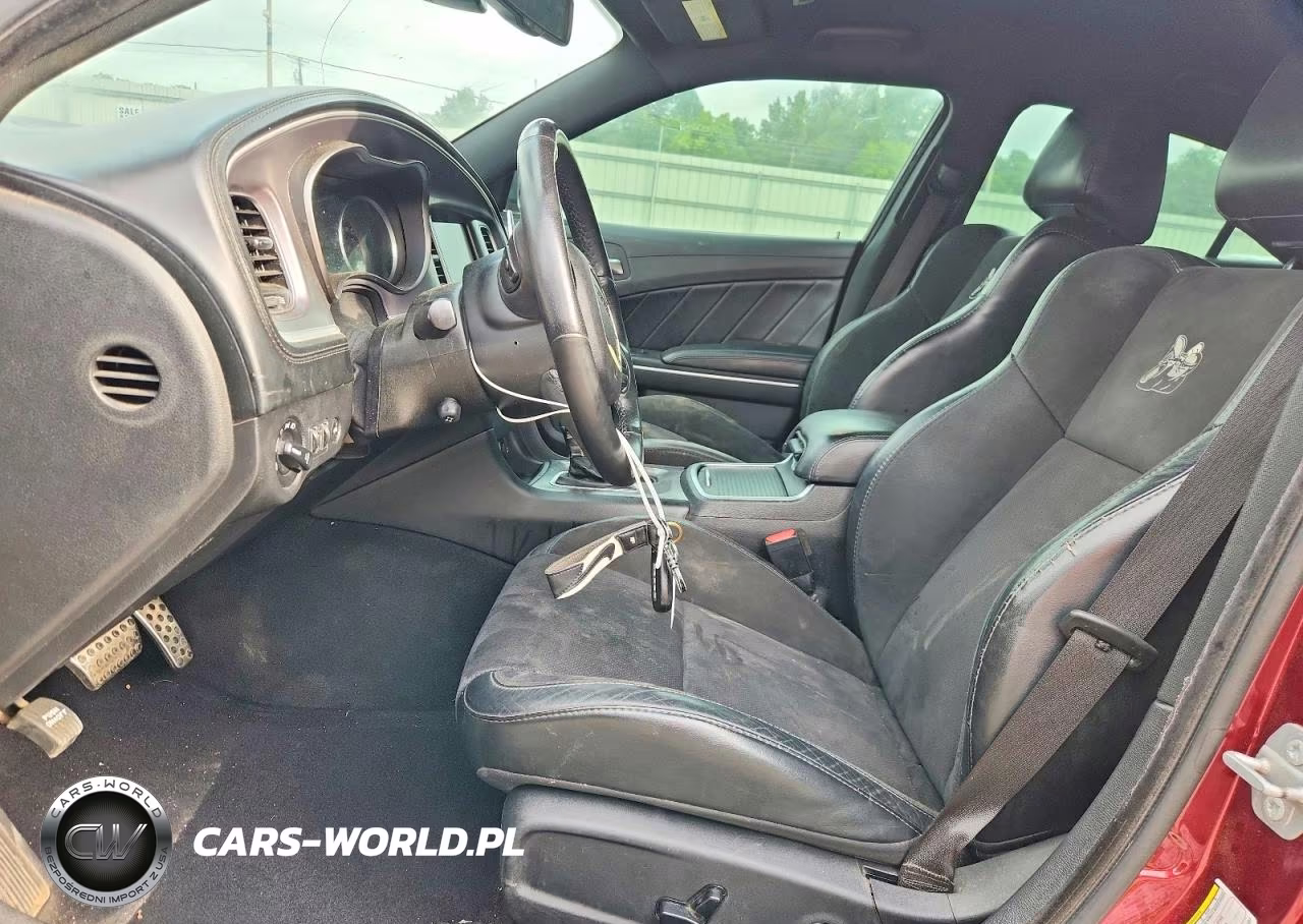 2019 Dodge Charger Scat Pack VIN:2C3CDXGJ3KH595437 - 7