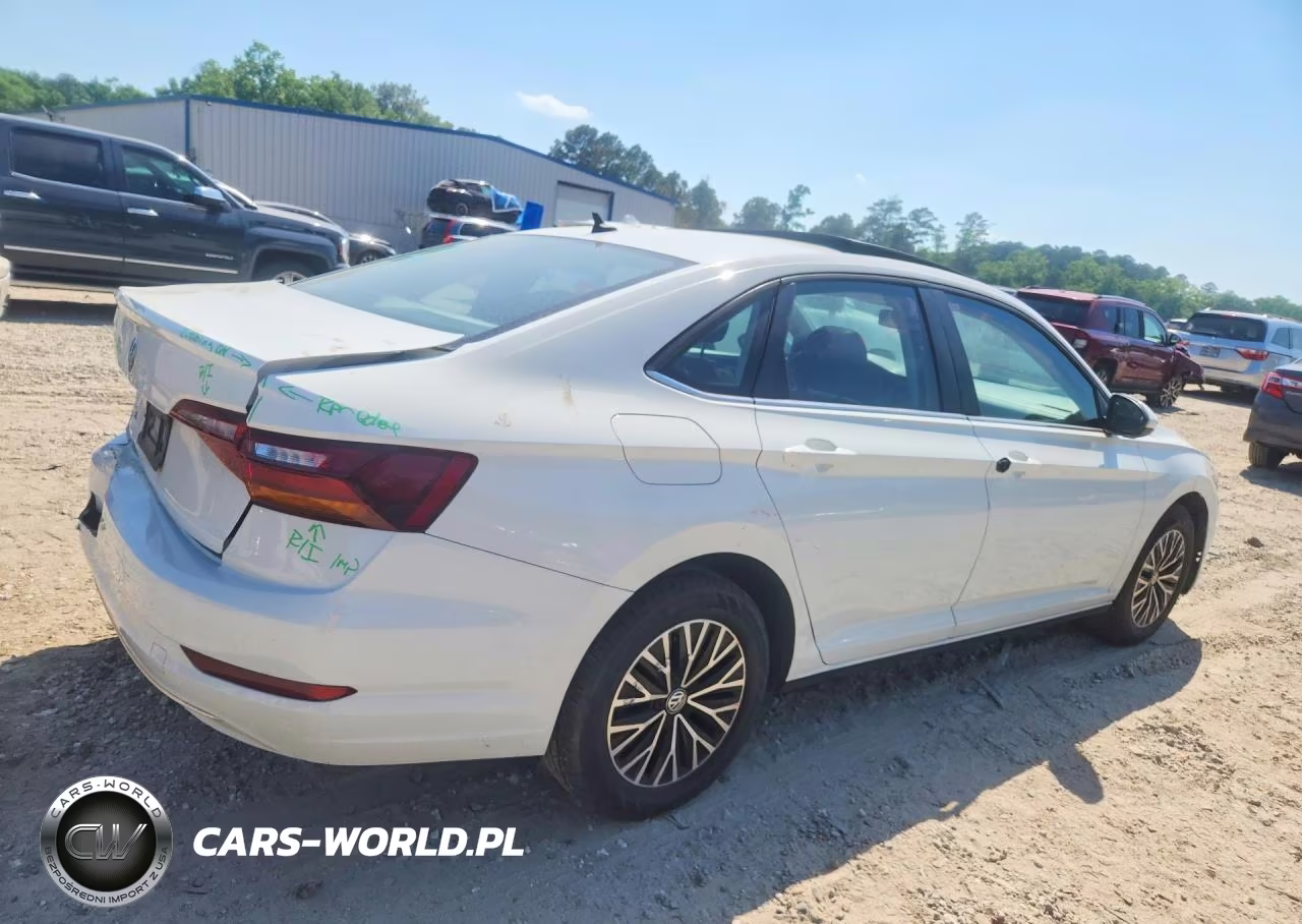 2019 Volkswagen Jetta S VIN:3VWC57BU8KM132427 - 3