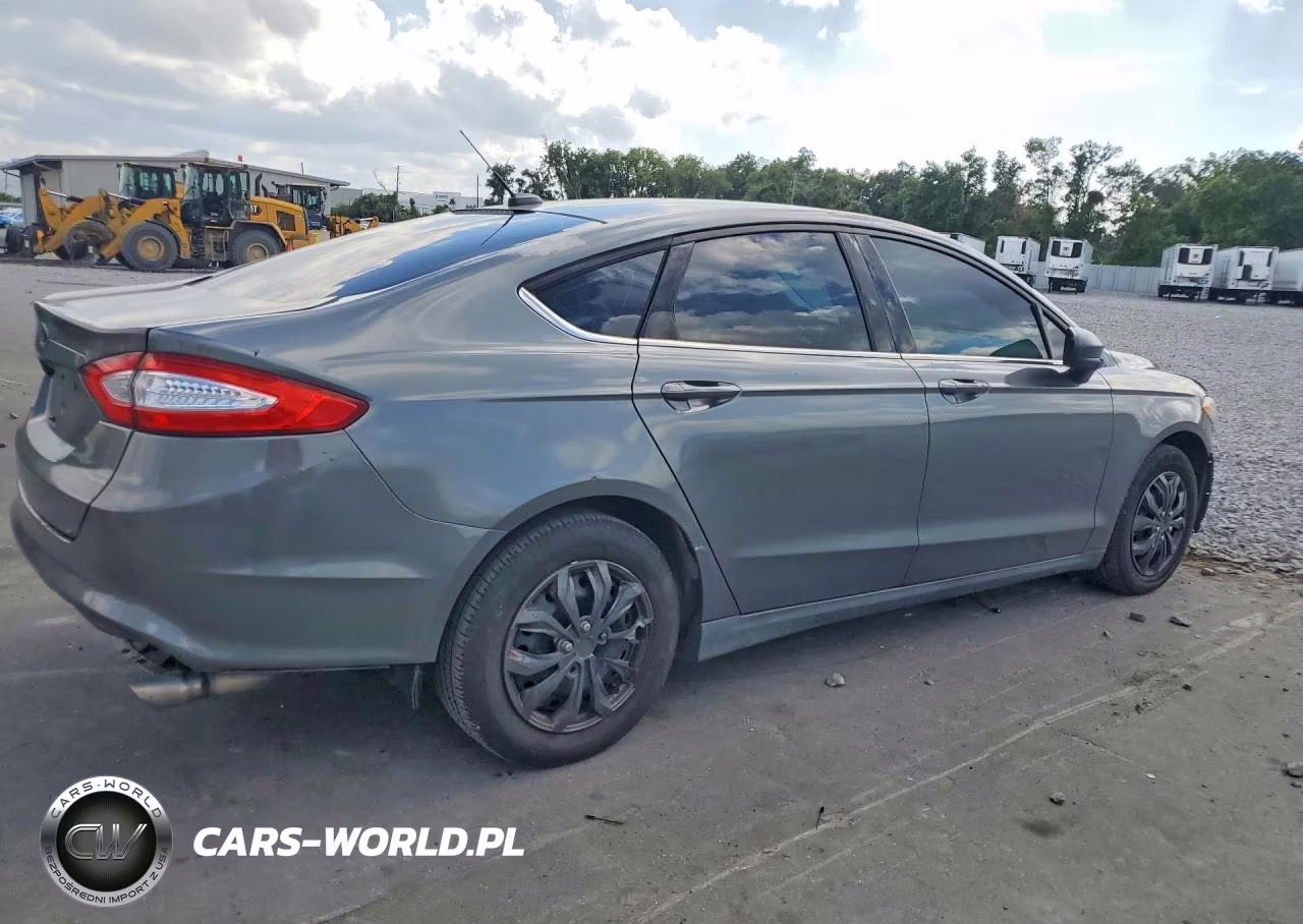 2014 Ford Fusion S VIN:3FA6P0G71ER159521 - 3