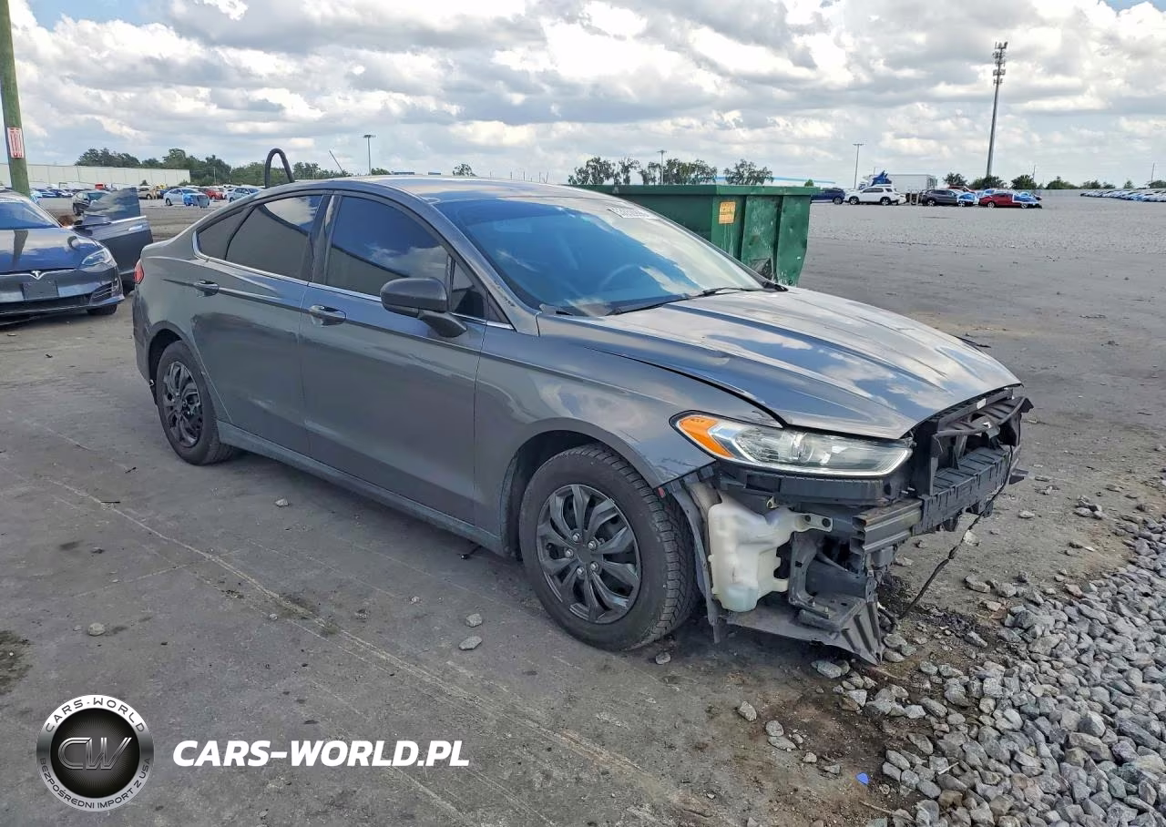 2014 Ford Fusion S VIN:3FA6P0G71ER159521 - 4