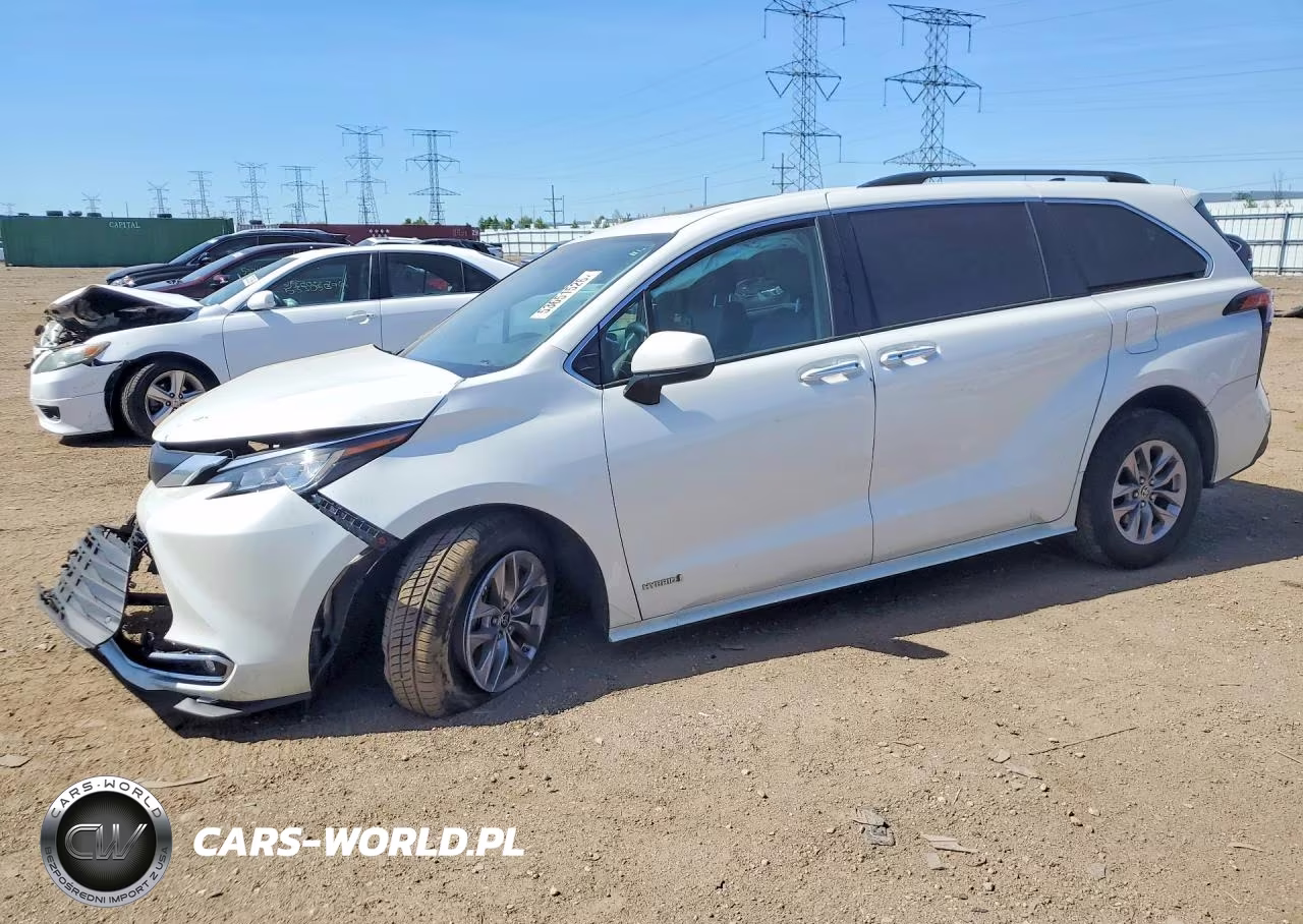2021 Toyota Sienna Xle