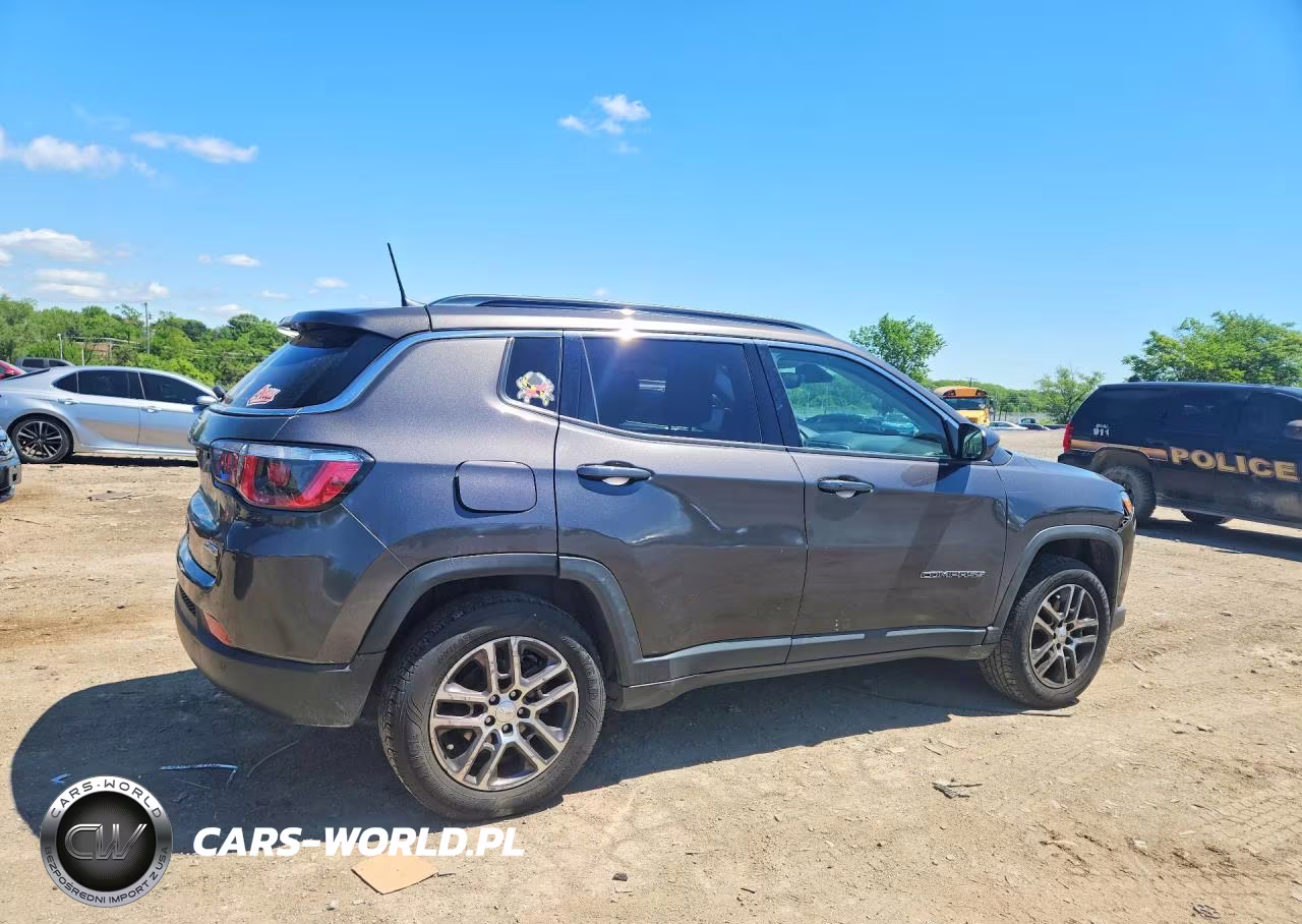 2017 Jeep Compass Latitude VIN:3C4NJDBBXHT666175 - 3
