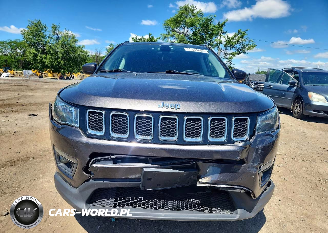 2017 Jeep Compass Latitude VIN:3C4NJDBBXHT666175 - 5