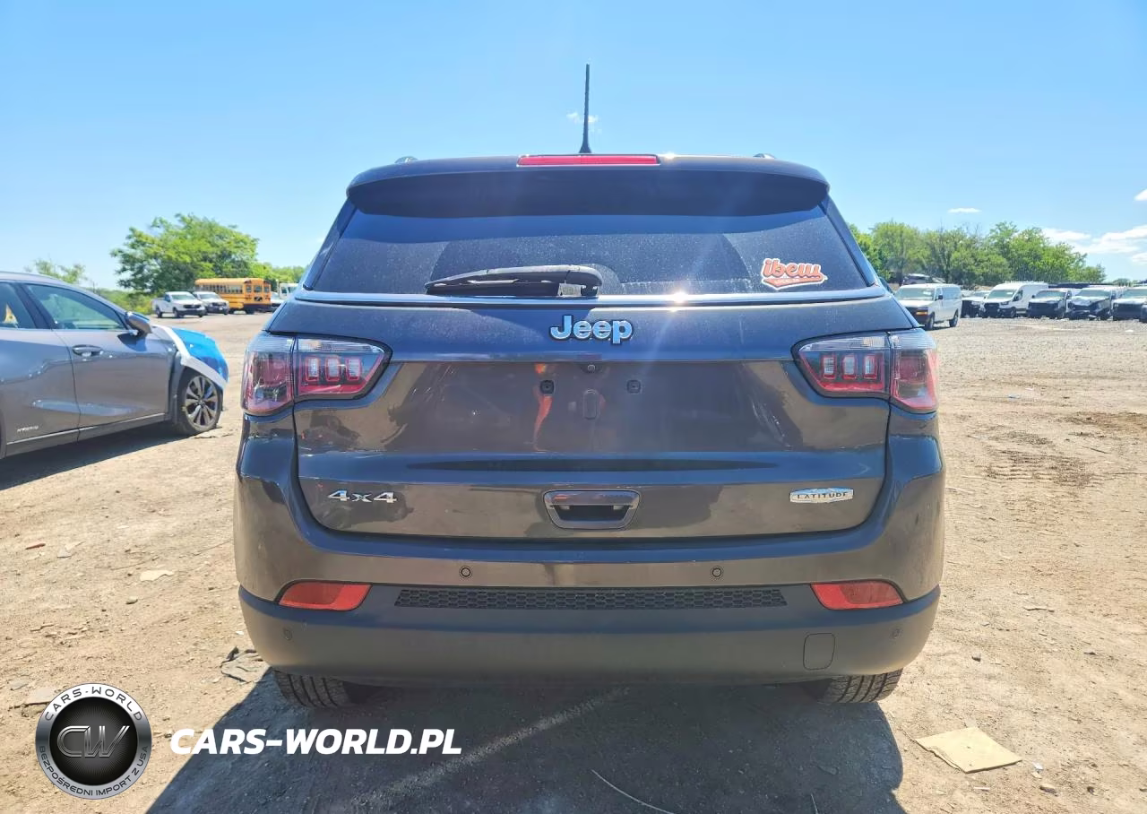 2017 Jeep Compass Latitude VIN:3C4NJDBBXHT666175 - 6