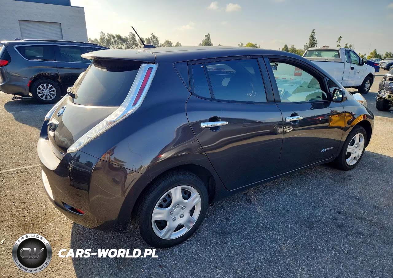 2017 Nissan Leaf S VIN:1N4BZ0CP2HC301571 - 3