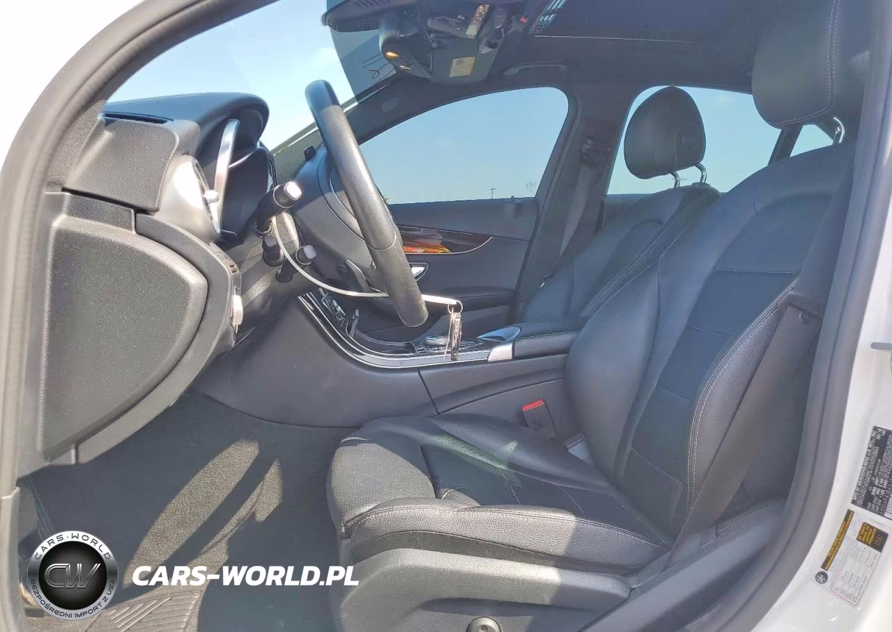 2018 Mercedes-Benz C 300 VIN:55SWF4JB4JU266669 - 7