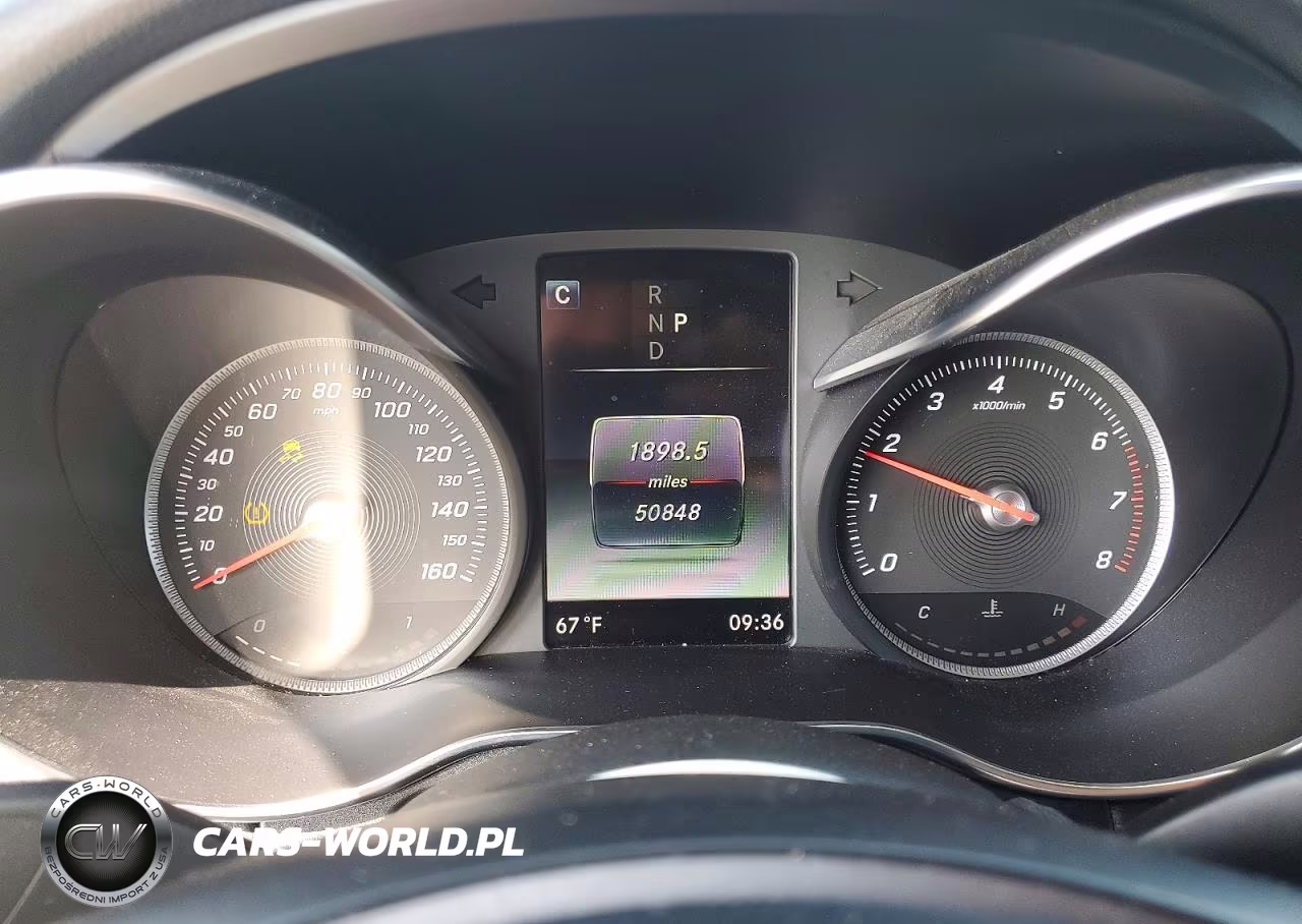 2018 Mercedes-Benz C 300 VIN:55SWF4JB4JU266669 - 9