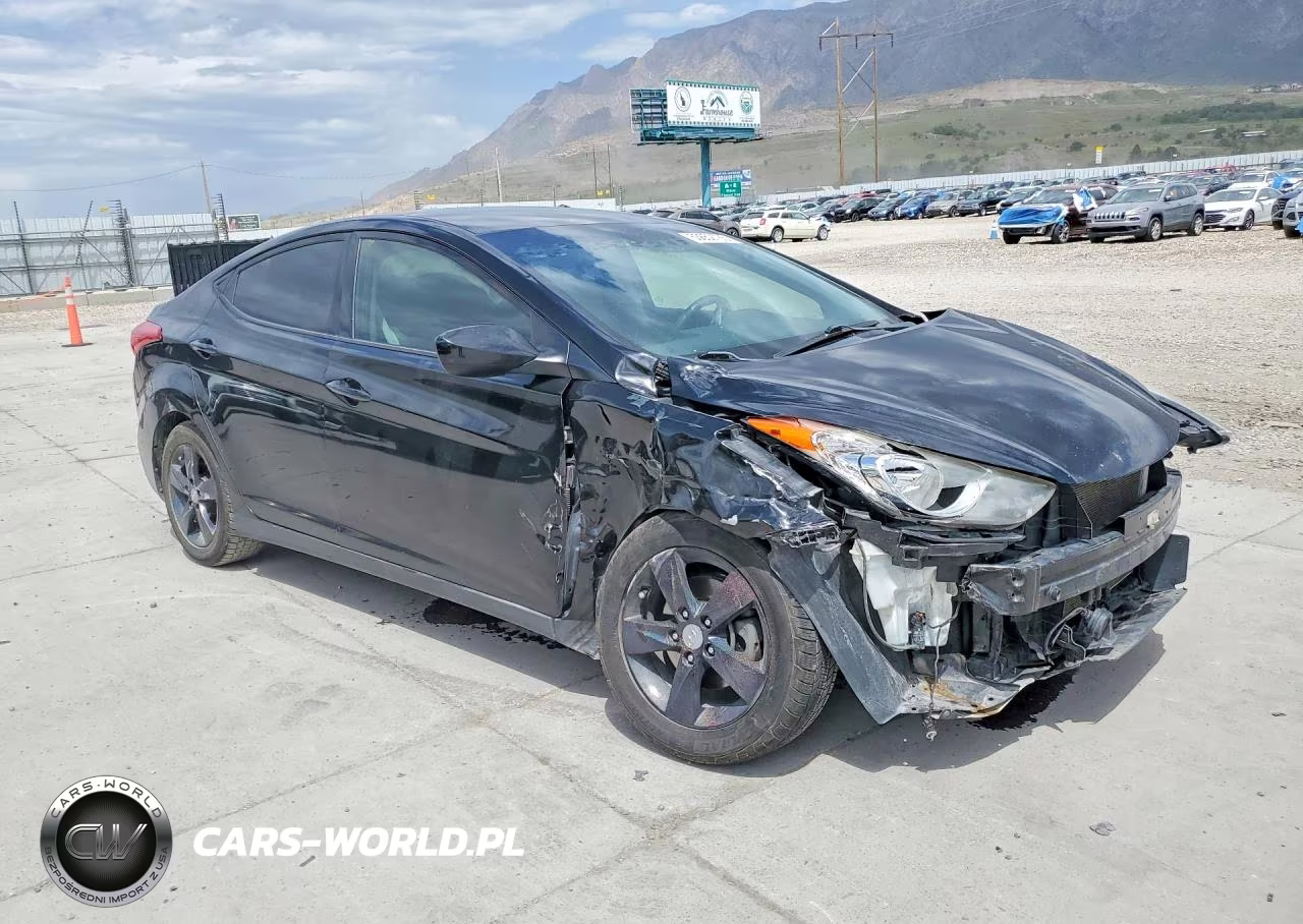 2013 Hyundai Elantra Gls VIN:KMHDH4AE1DU773193 - 4