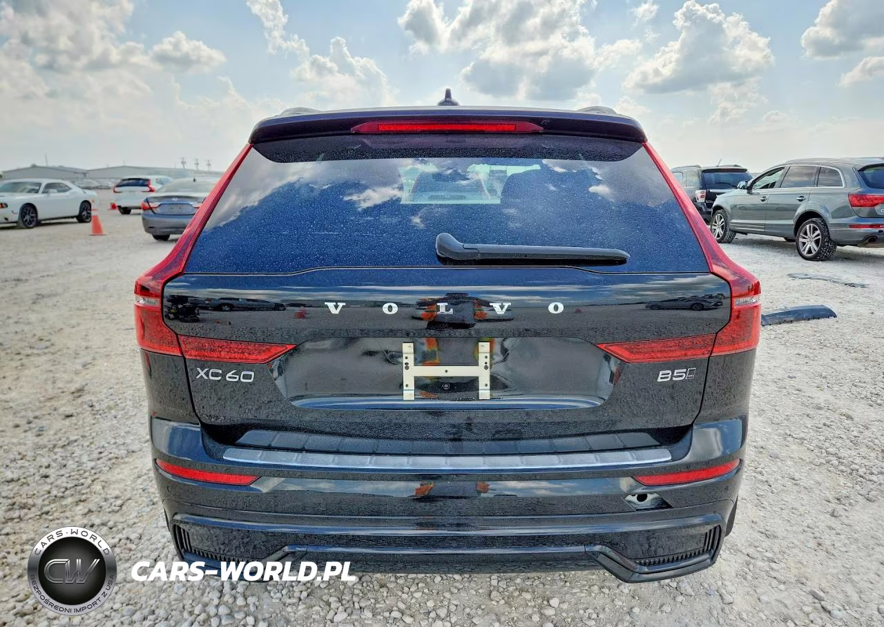 2026 Volvo Xc60 Plus VIN:YV4M12RC4T1437065 - 6