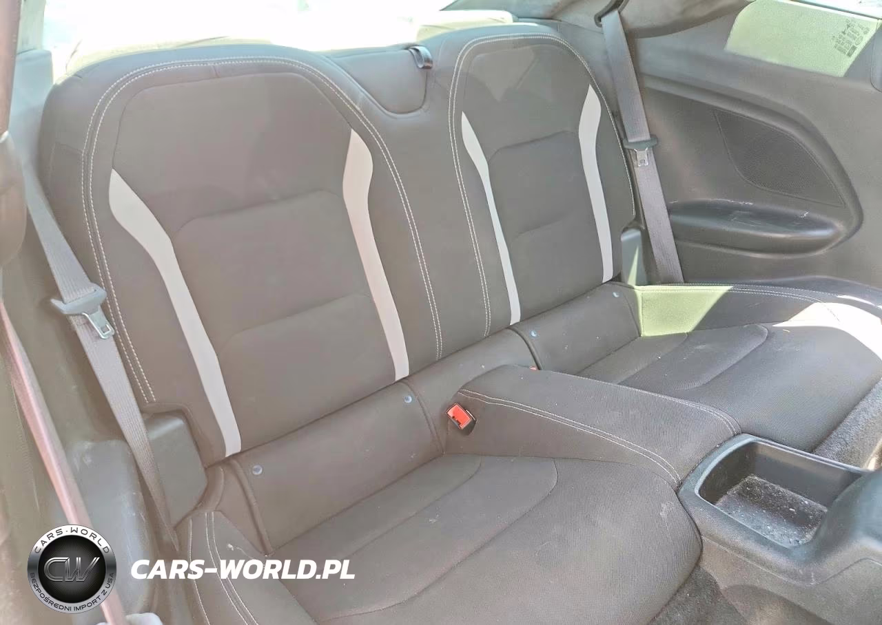 2018 Chevrolet Camaro Lt VIN:1G1FB1RX8J0188674 - 10