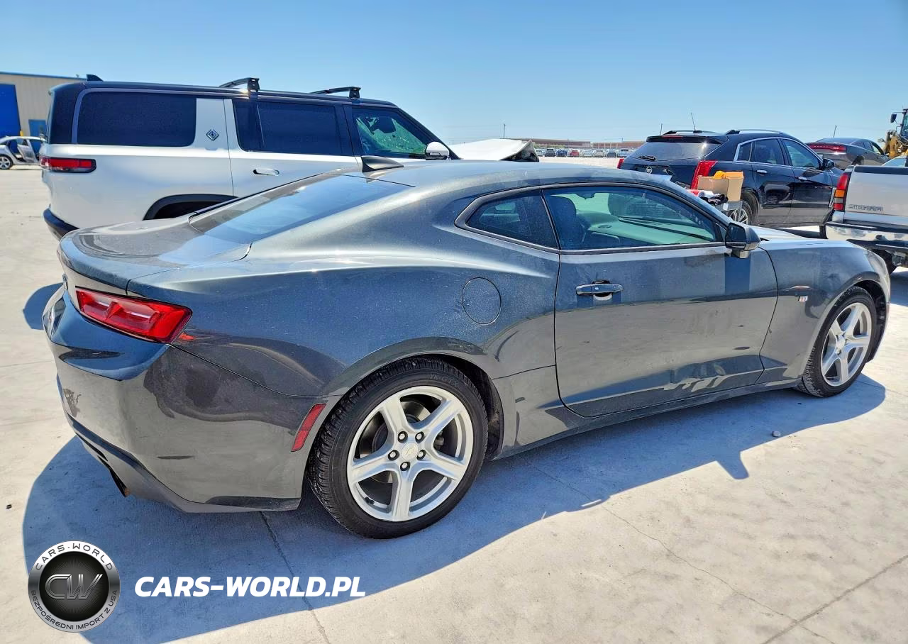 2018 Chevrolet Camaro Lt VIN:1G1FB1RX8J0188674 - 3