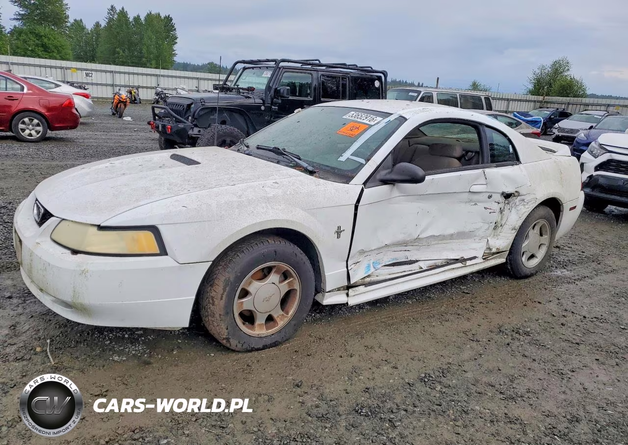 2000 Ford Mustang