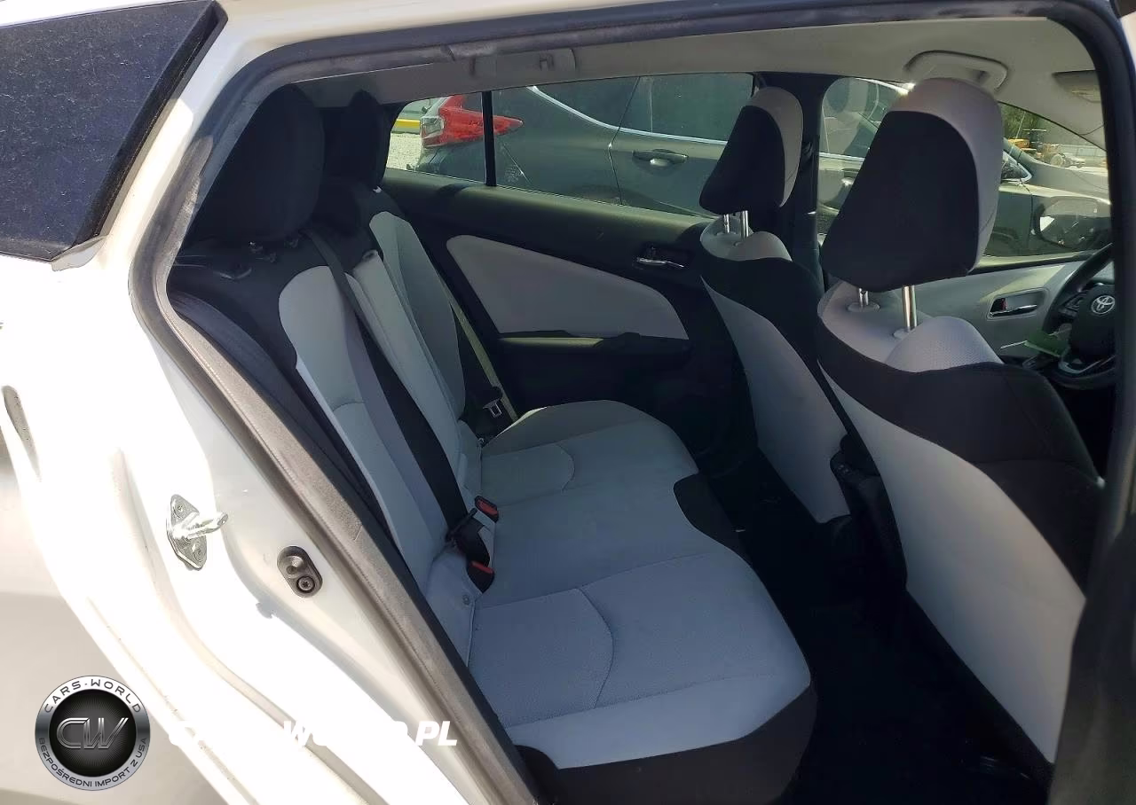 2021 Toyota Prius Special Edition VIN:JTDKAMFUXM3146756 - 10