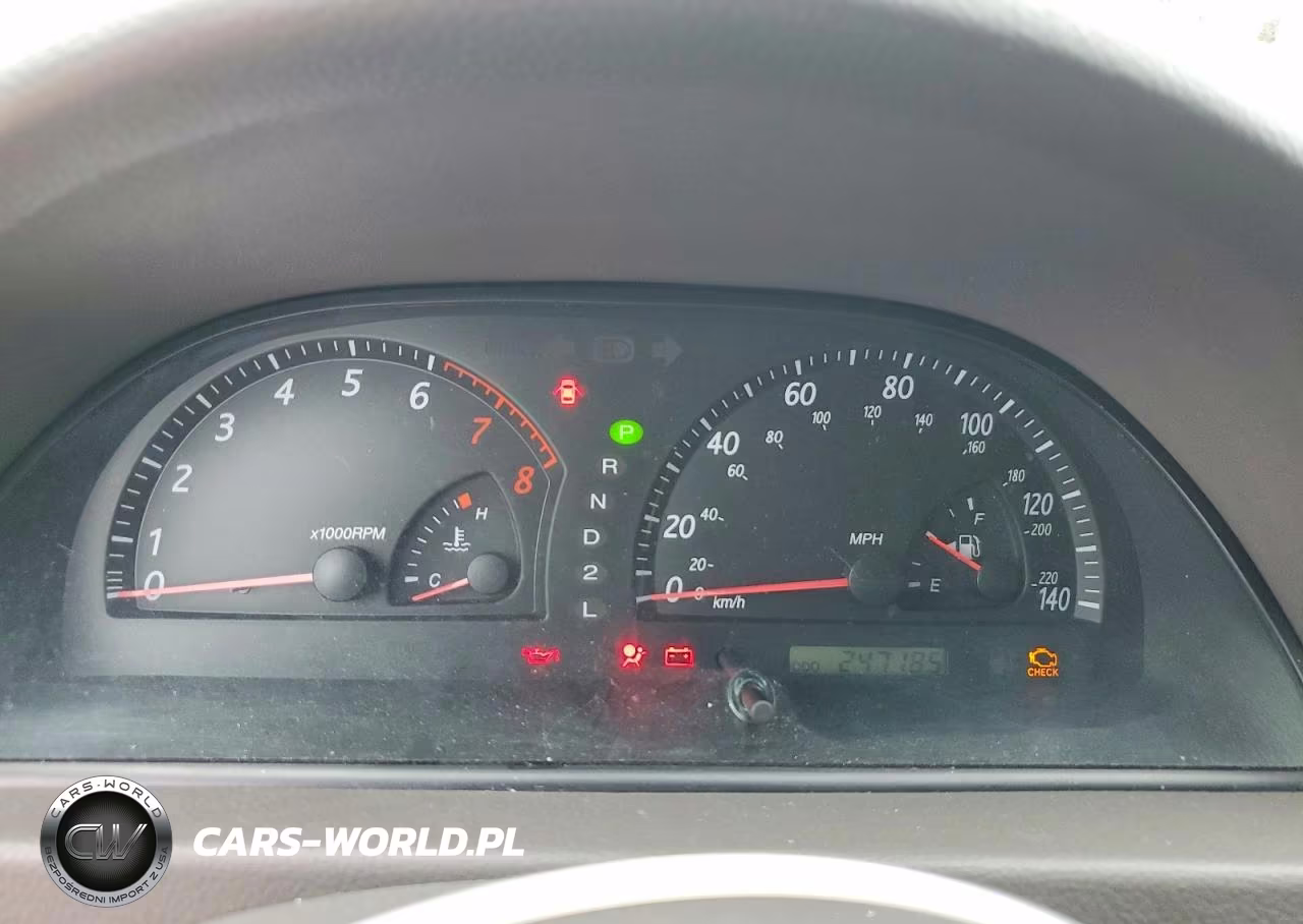2002 Toyota Camry Le VIN:JTDBE32K120037846 - 9