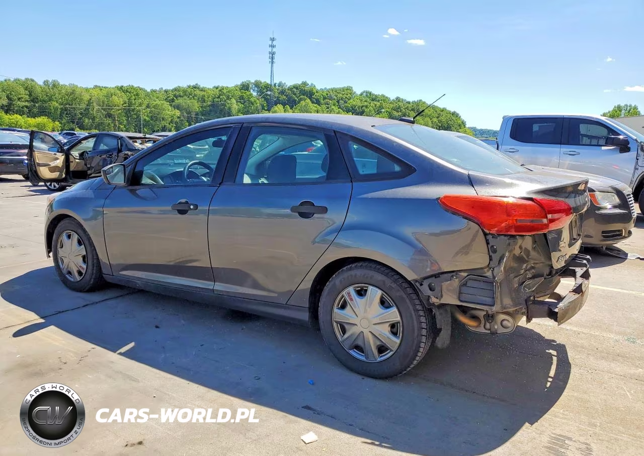 2015 Ford Focus S VIN:1FADP3E28FL383613 - 2